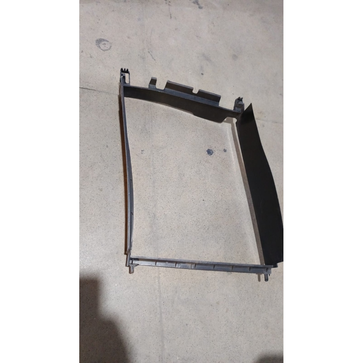 Defletor Radiador Renault Sandero Logan 2014 2022 Original - Imagem 3