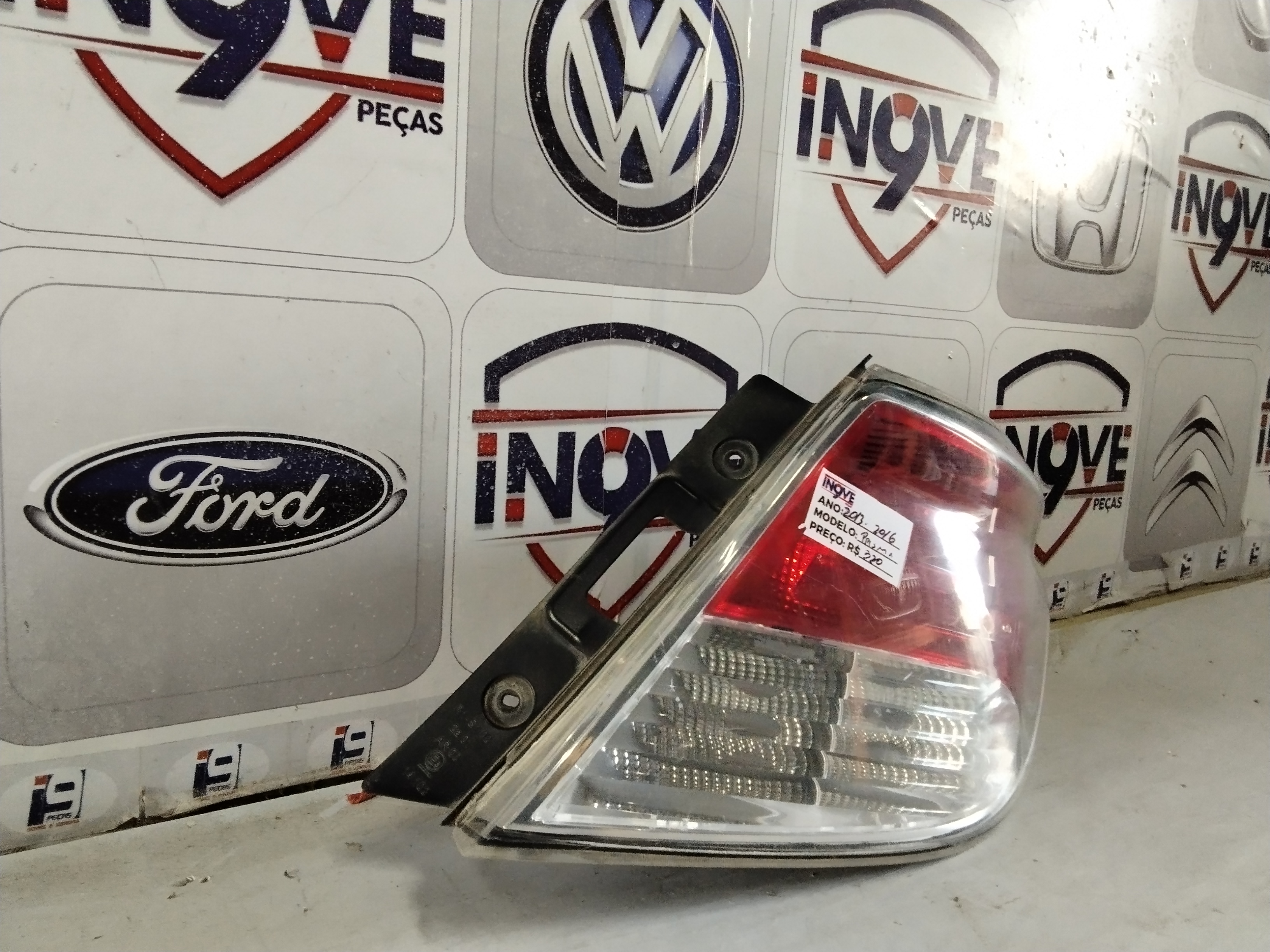 Lanterna Traseira Principal - Chevrolet Prisma - Imagem 2