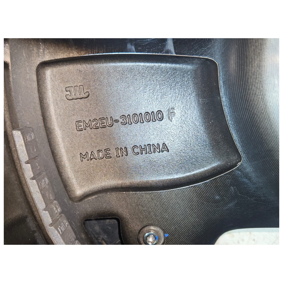RODA DOLPHIN PLUS 2023/2026 EM2EU3101010 IN. - Imagem 6