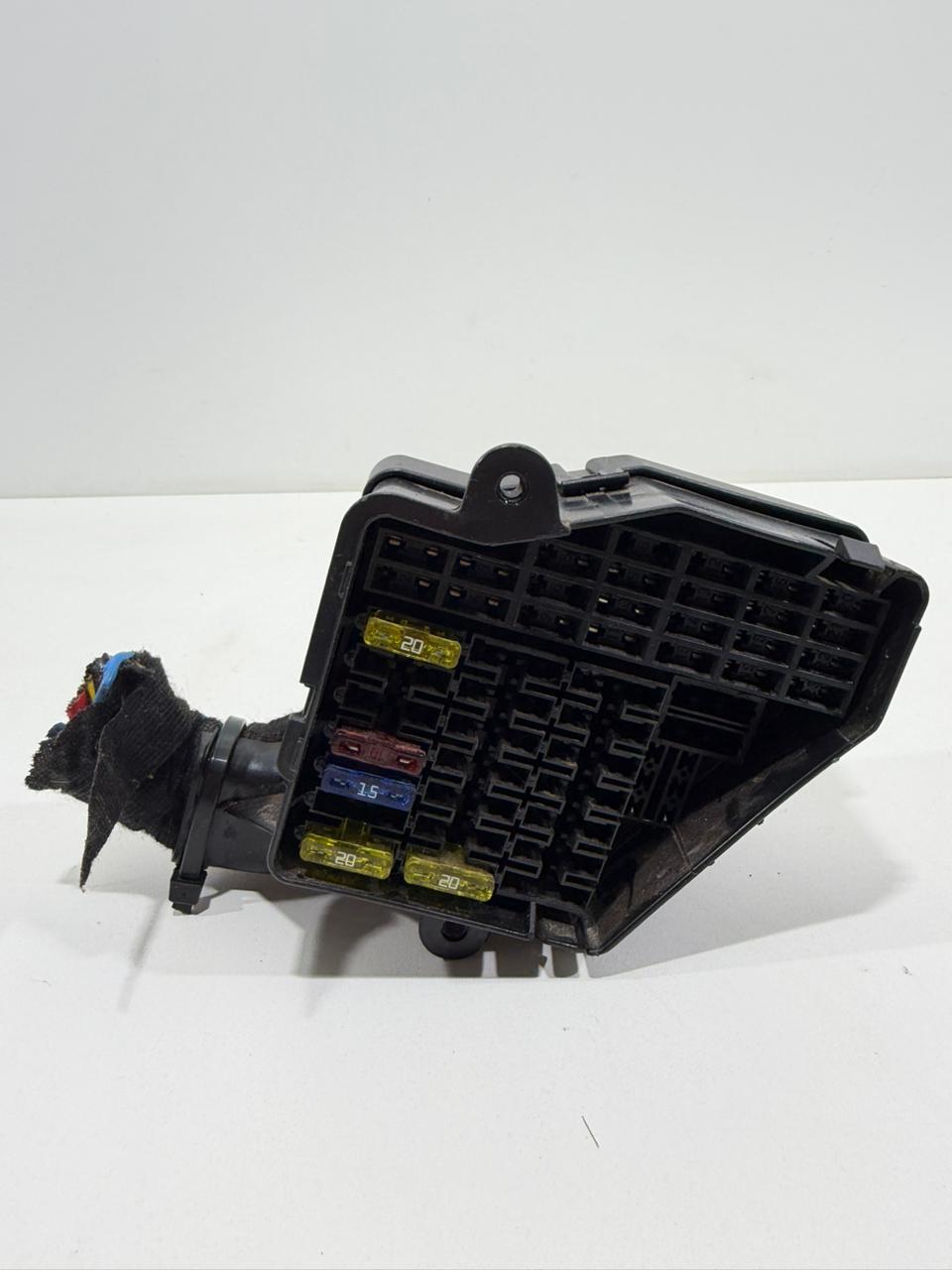 Caixa Fusível Vw Golf 1.6 8v C/abs Sportline 8D1941824 - Imagem 2