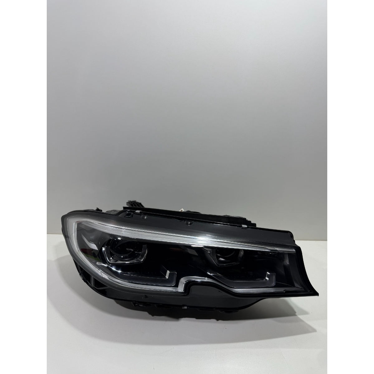 Farol Bmw G20 320i 330i 2019 2020 2021 2022 Lado Direito