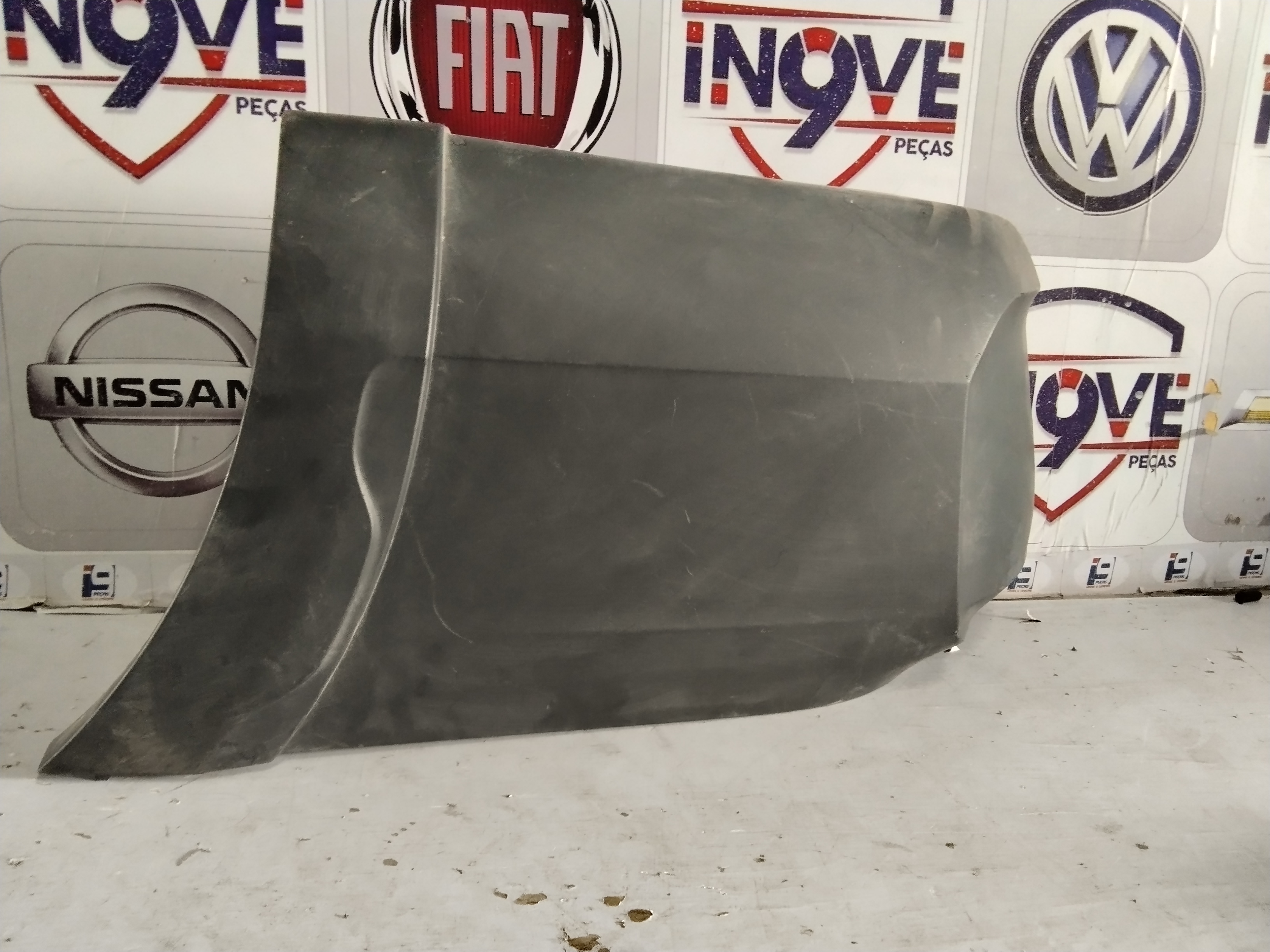 Ponteira para-choque traseiro lado esquerdo Saveiro