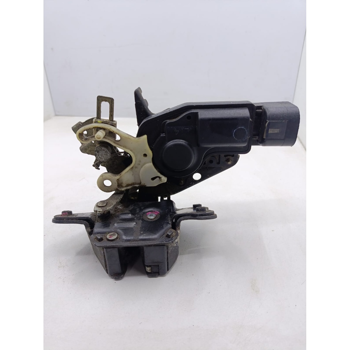 Fechadura Tampa Traseira Toyota SW4 2005-2015