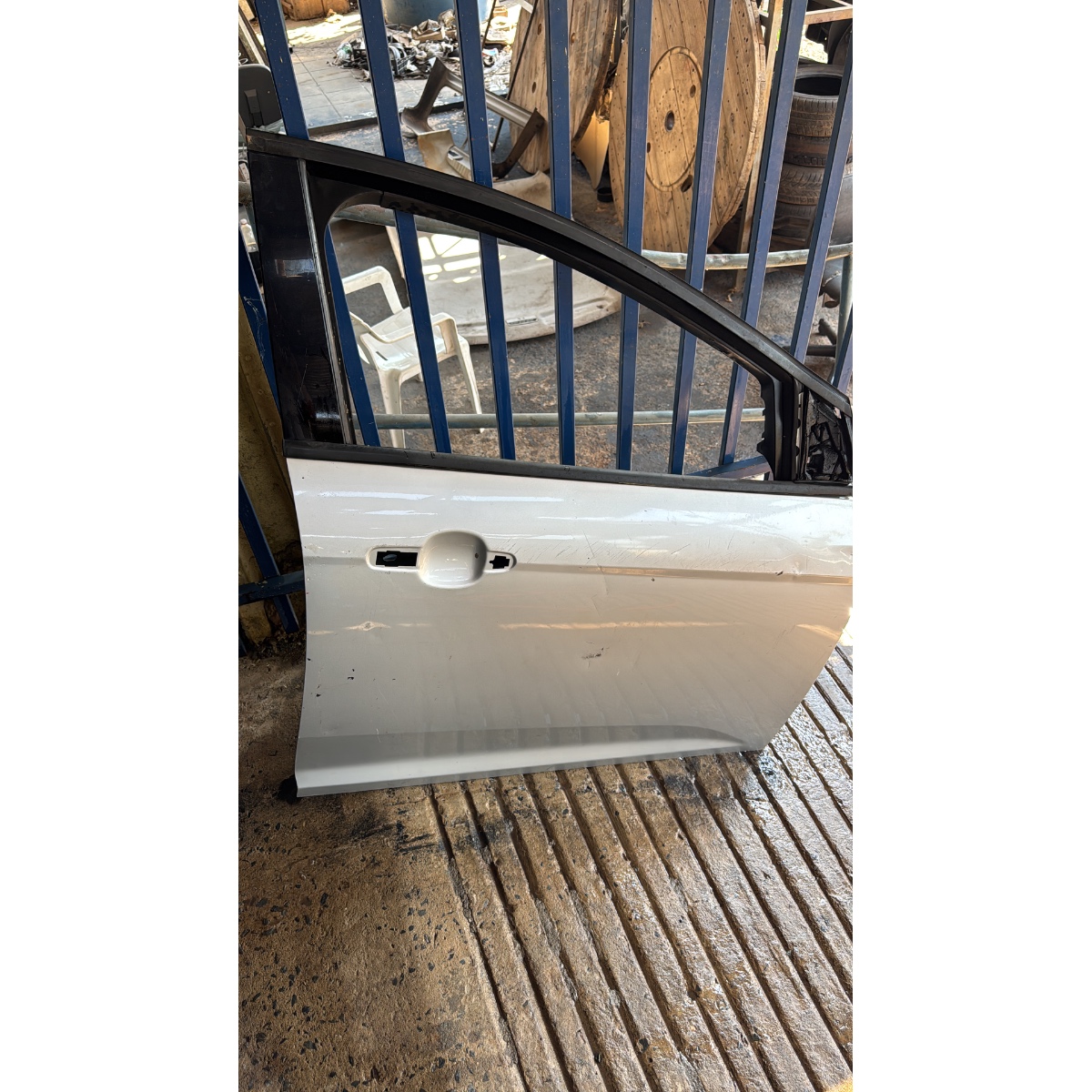 Porta Ford focus 2013/… diant dir prata
