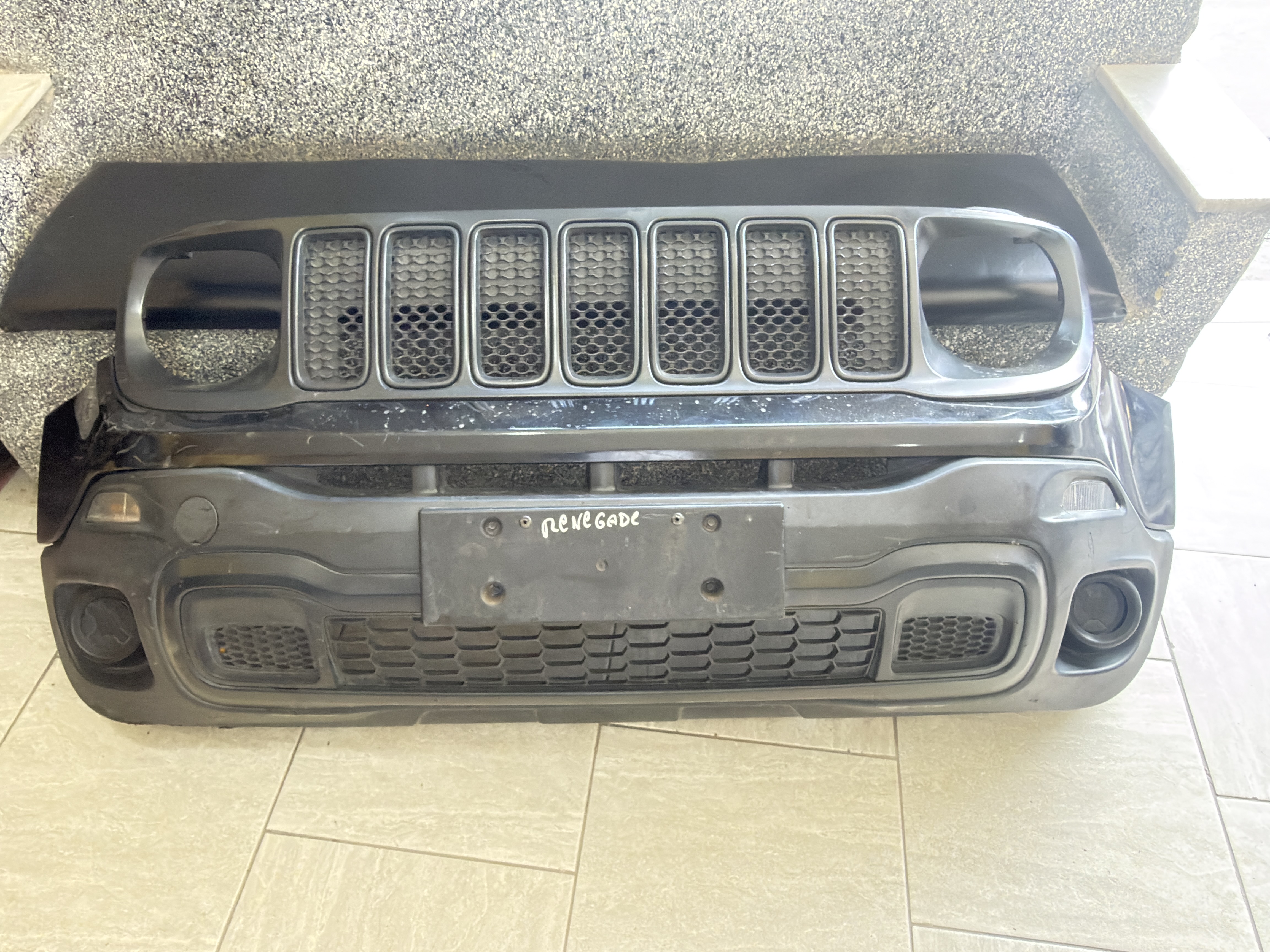 Para Choque Jeep Renegade - Imagem 1