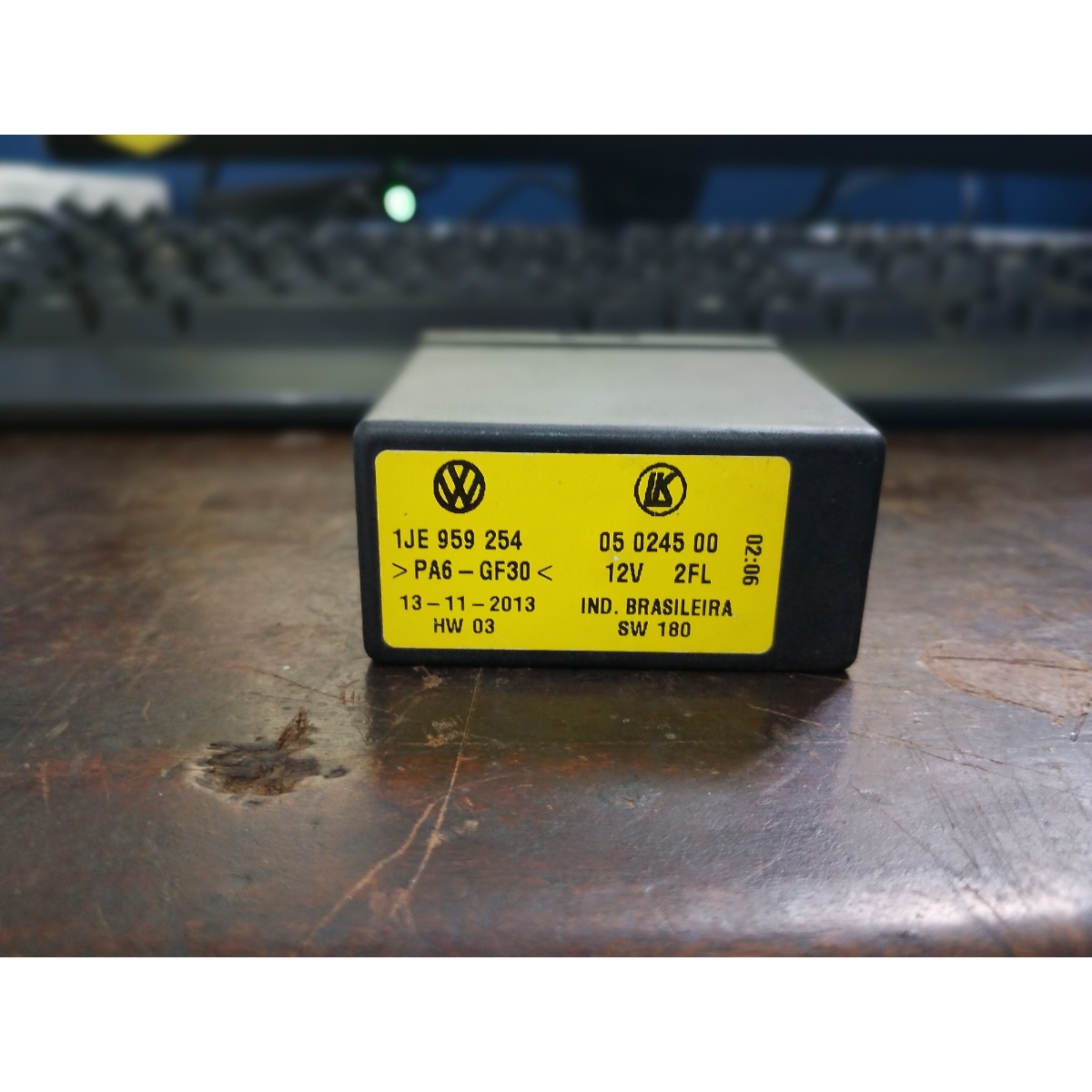 rele de acionamento de retrovisor eletrico original VW