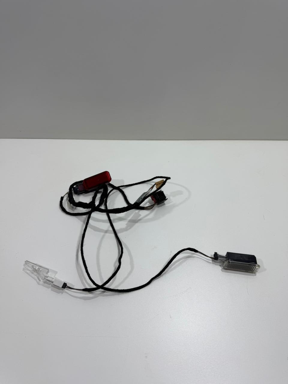 Chicote Led Porta Traseiro Direito Audi A3 S3 2014 2015 2016