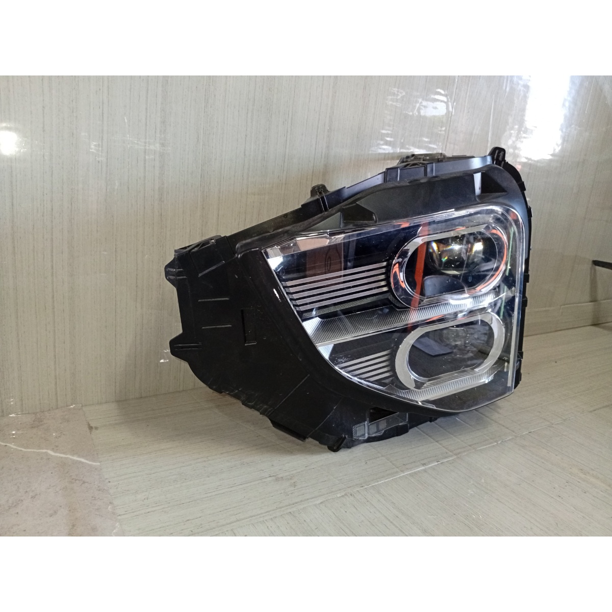 Farol Mitsubishi Eclipse Cross 2024 Inferior Com Avaria - Imagem 2