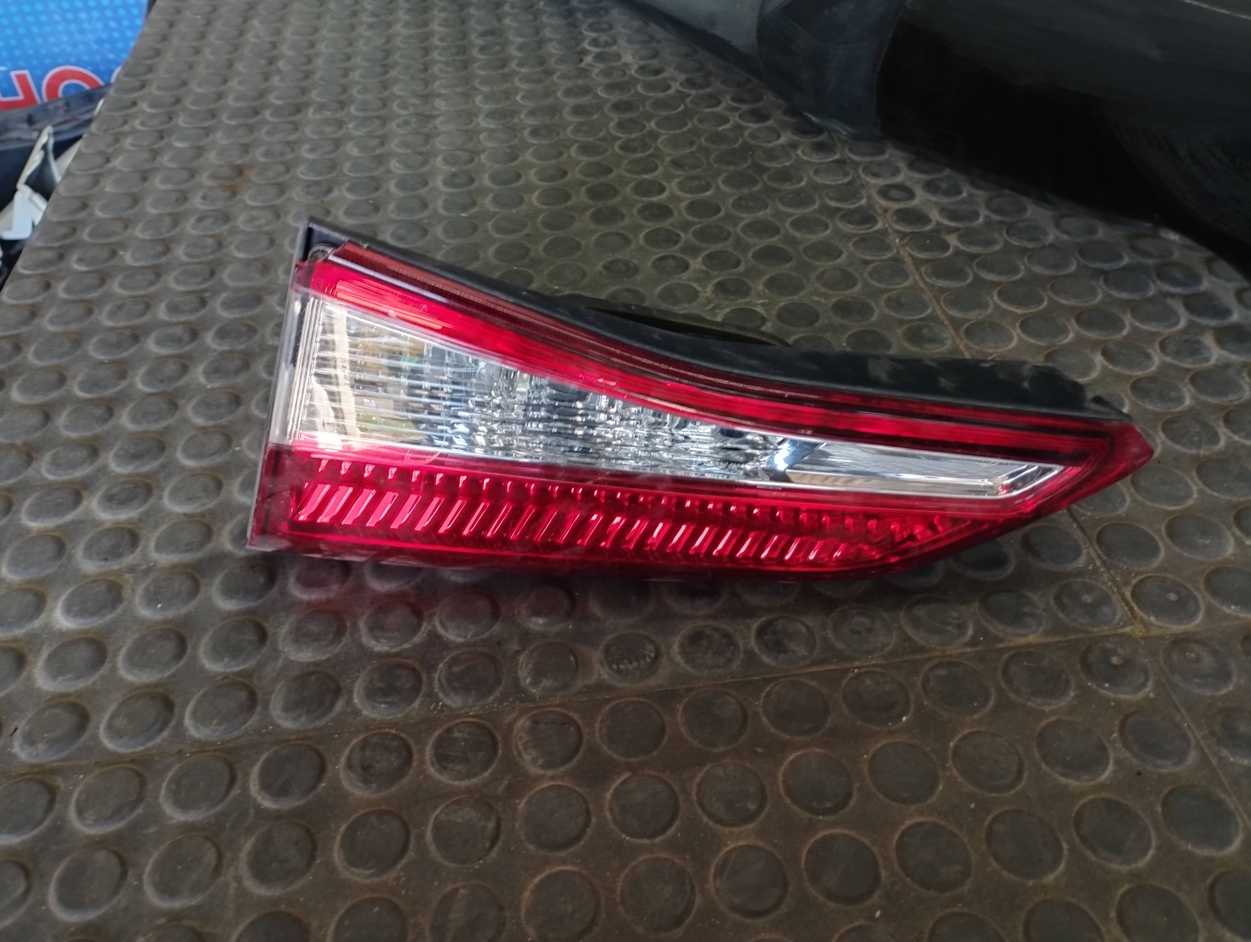 Lanterna Da Mala Traseira Corolla 15 A 19