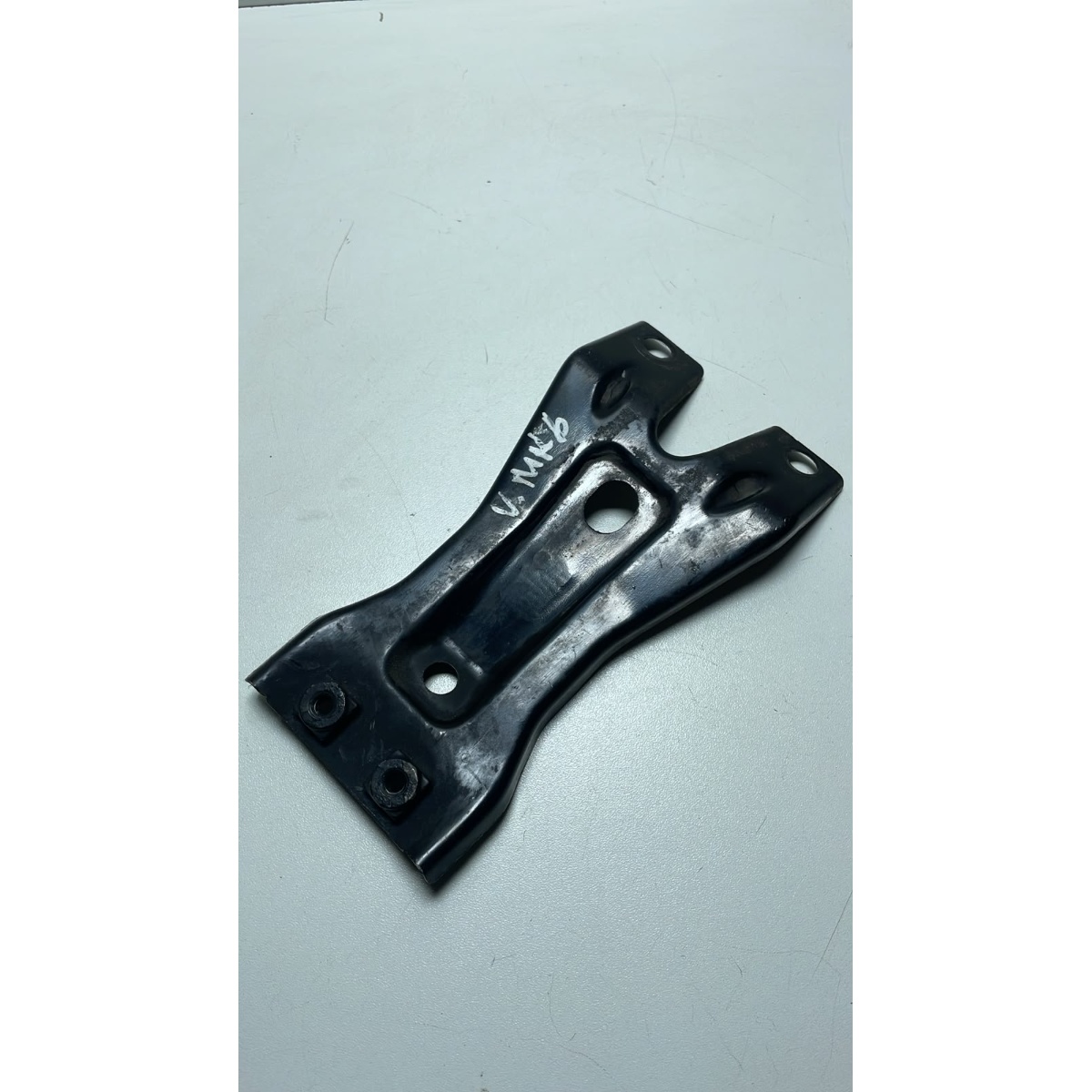 Suporte Alma Diant Jetta Variant MK6 5ko805567a