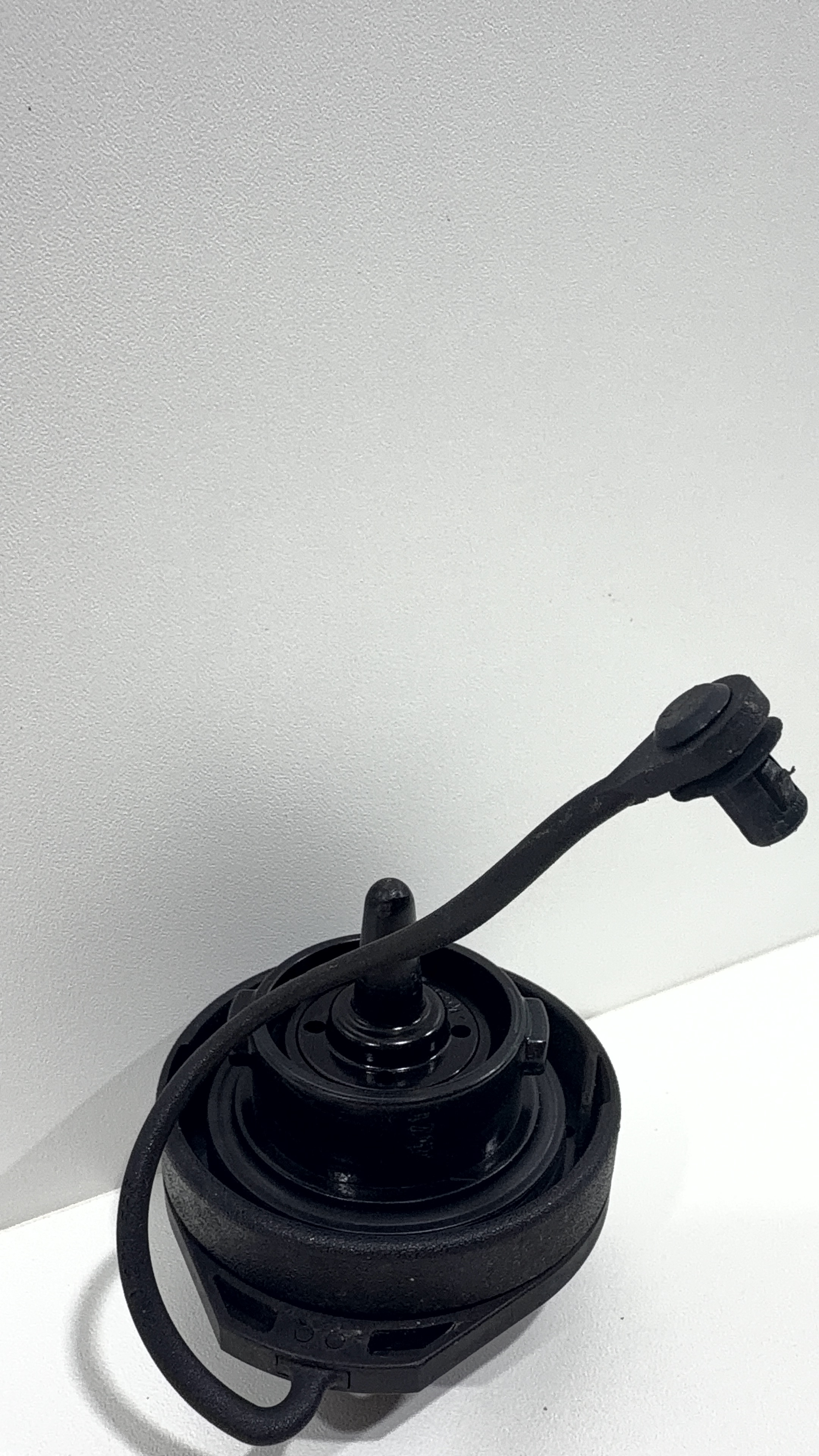 Tampa Gargalo Tanque VW Taos 5Q0201553B - Imagem 3