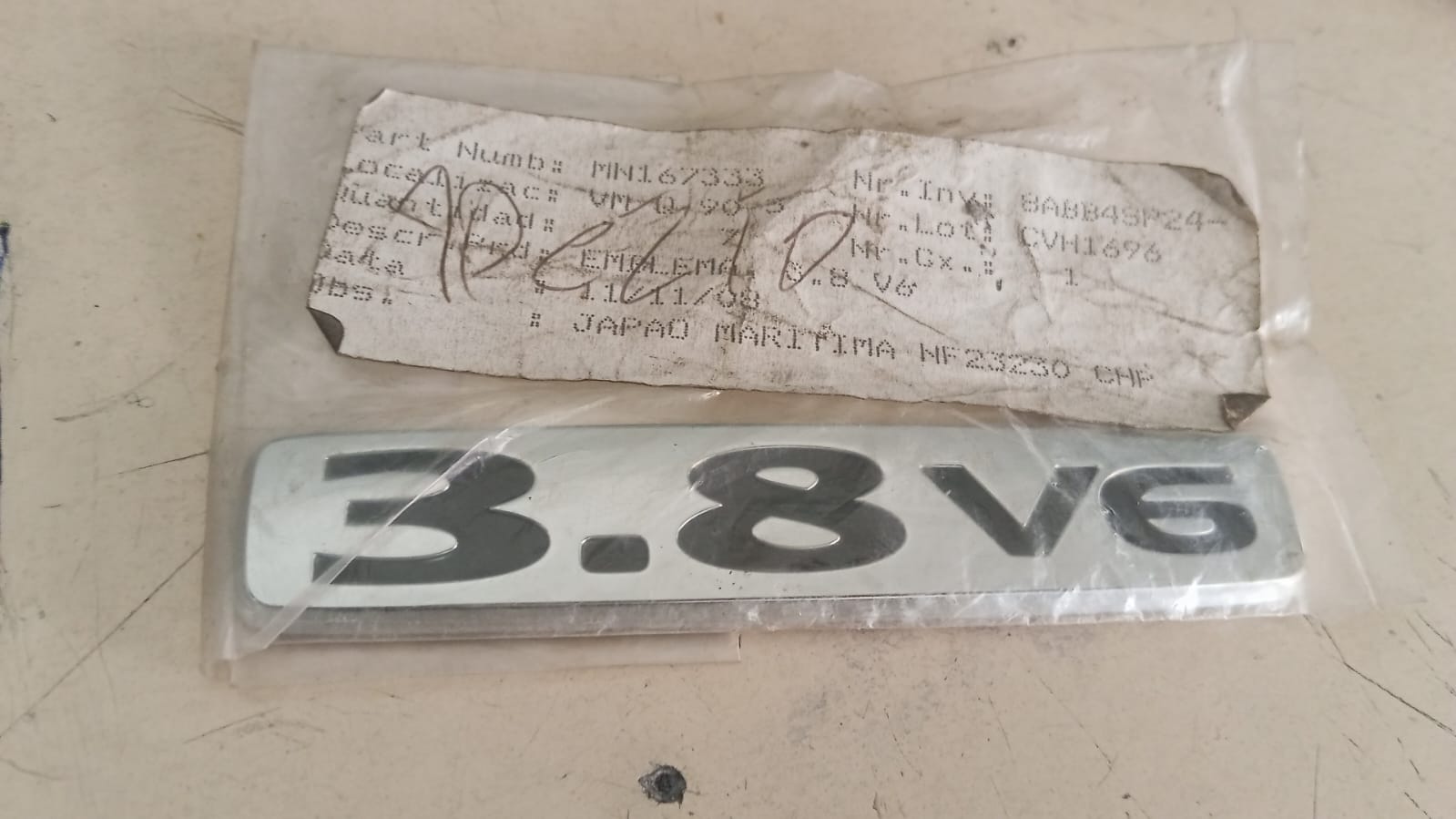 Emblema 3 Diamantes Mitsubishi 3.8 V6 - Imagem 4