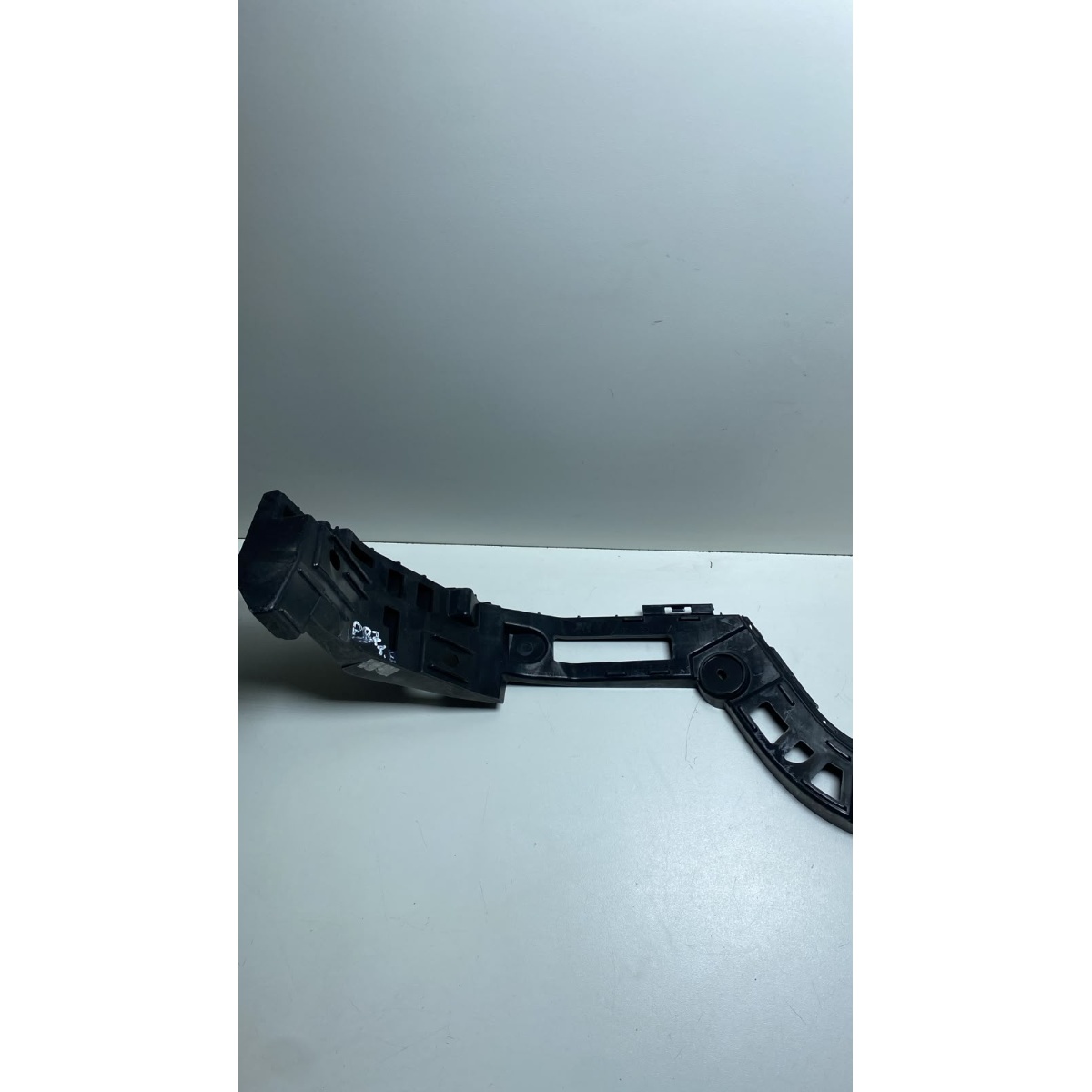 Guia Parachoque Tras/Esq Passat B7 2009 a 2013 3af807393 - Imagem 3