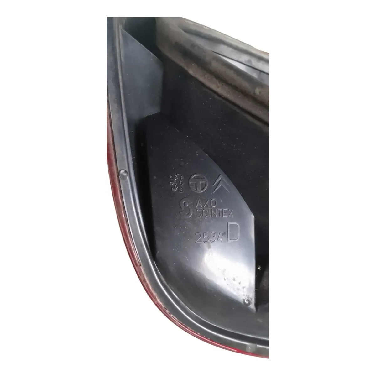Lanterna Traseira Direita Xsara Hatch 1997/1999 Direito/passageiro Vermelho Com Seção Fumê/preta - Imagem 4