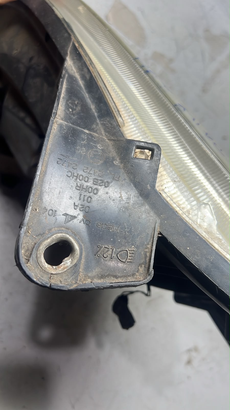 Farol Iveco Daily 2010 Lado Direito - Imagem 3