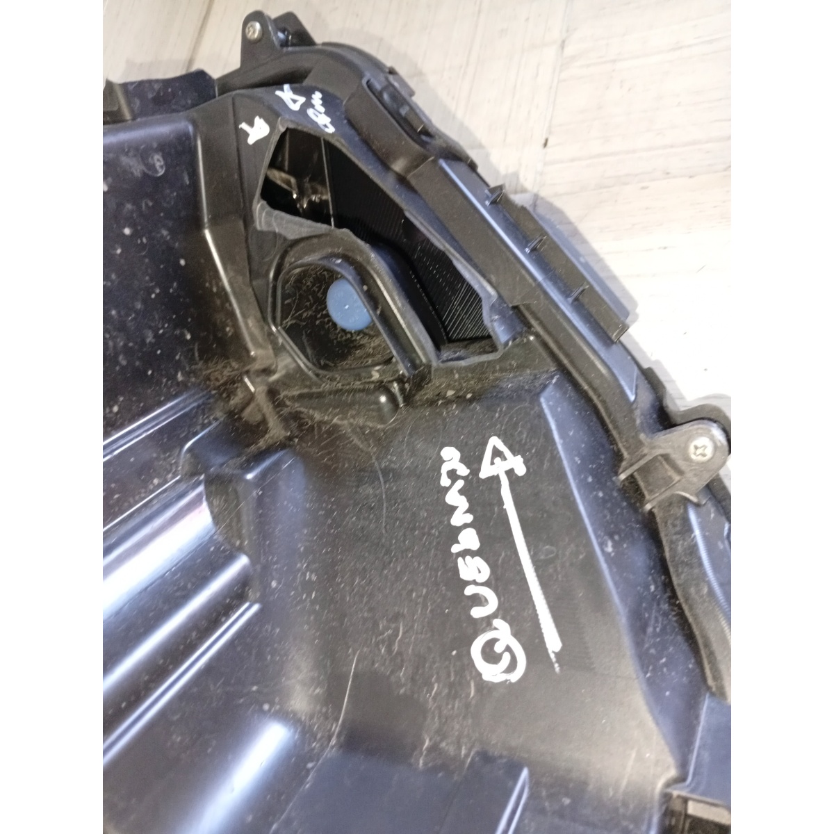 Farol Mitsubishi Eclipse Cross 2024 Inferior Com Avaria - Imagem 6