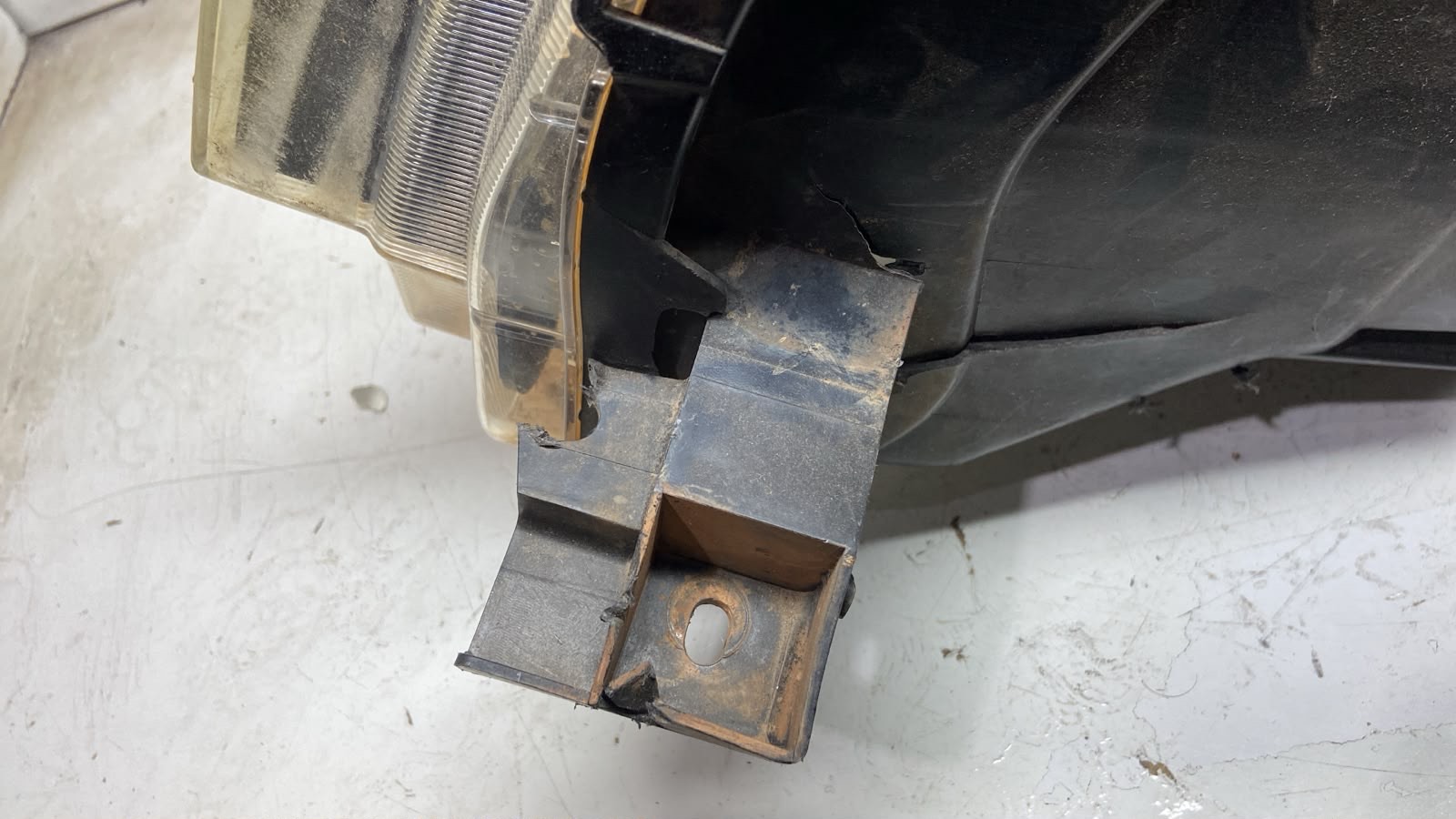 Farol Ford Ranger 2010 Lado Direito - Imagem 6
