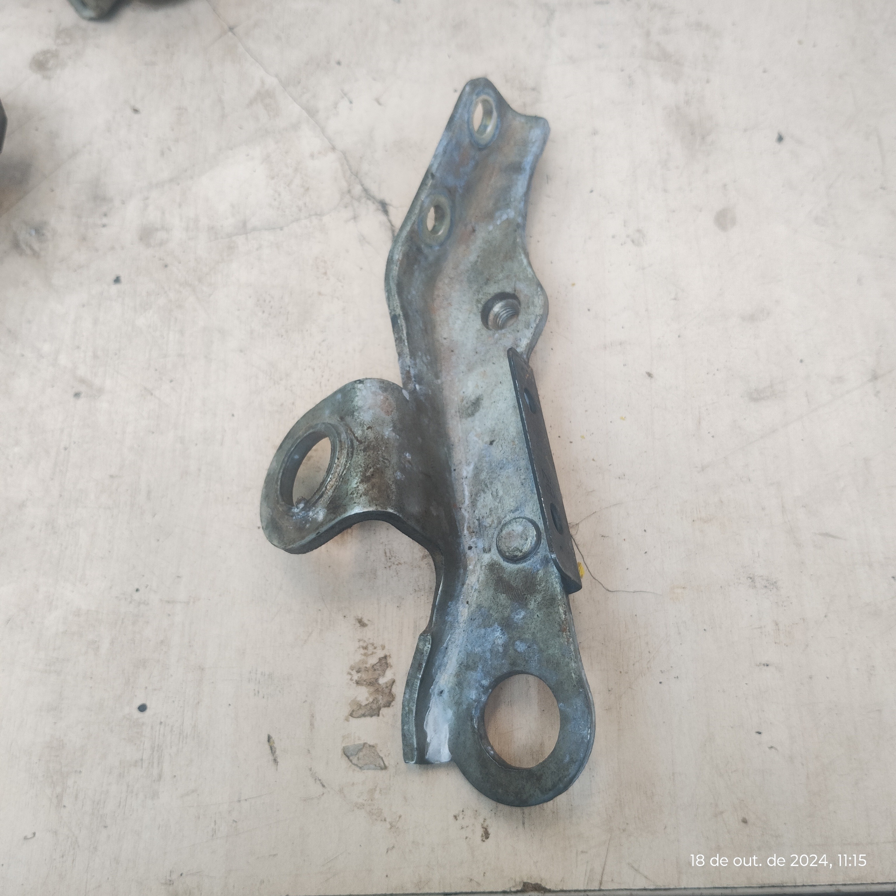 Suporte Gancho Motor Renault Sandero 1.6 - Imagem 3