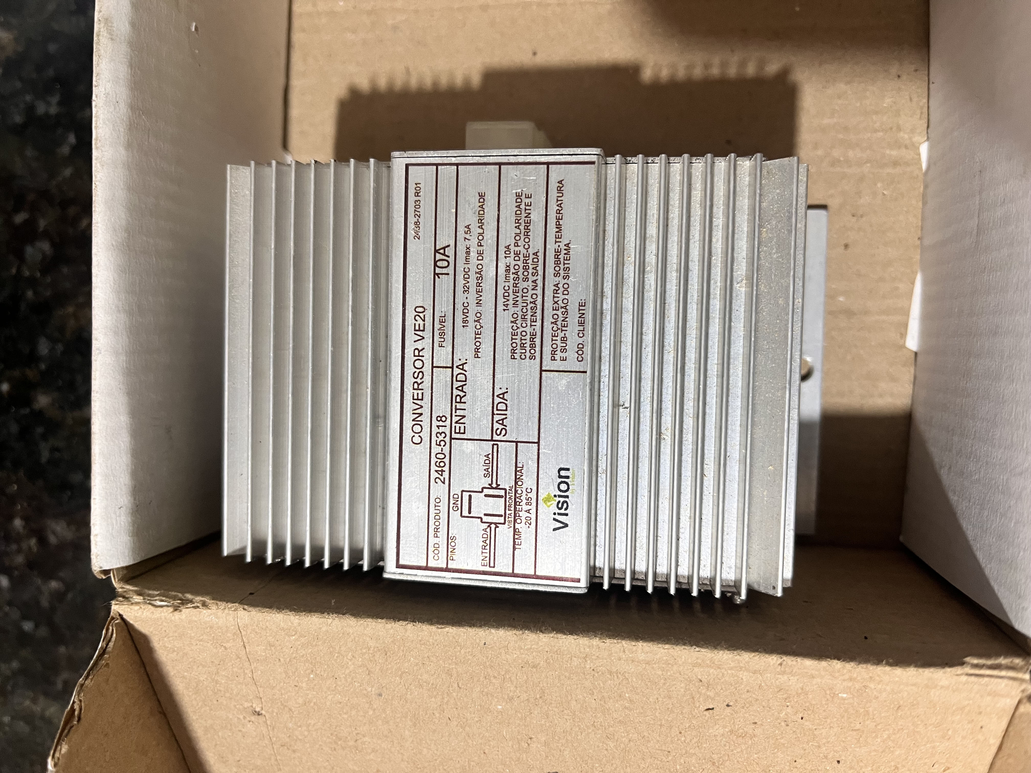 Conversor de Tensão Step-Down da marca Vision (modelo VE20) - Imagem 2