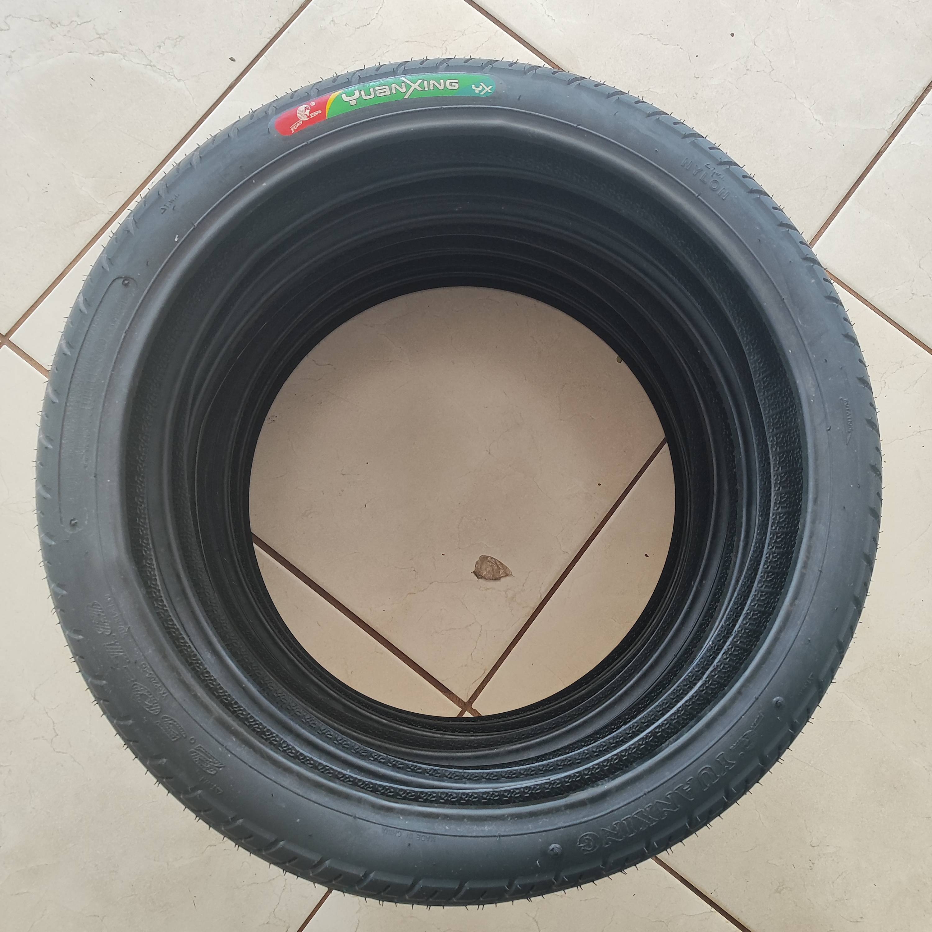 PNEU IMPORTADO 2.50/ 18 - Imagem 2