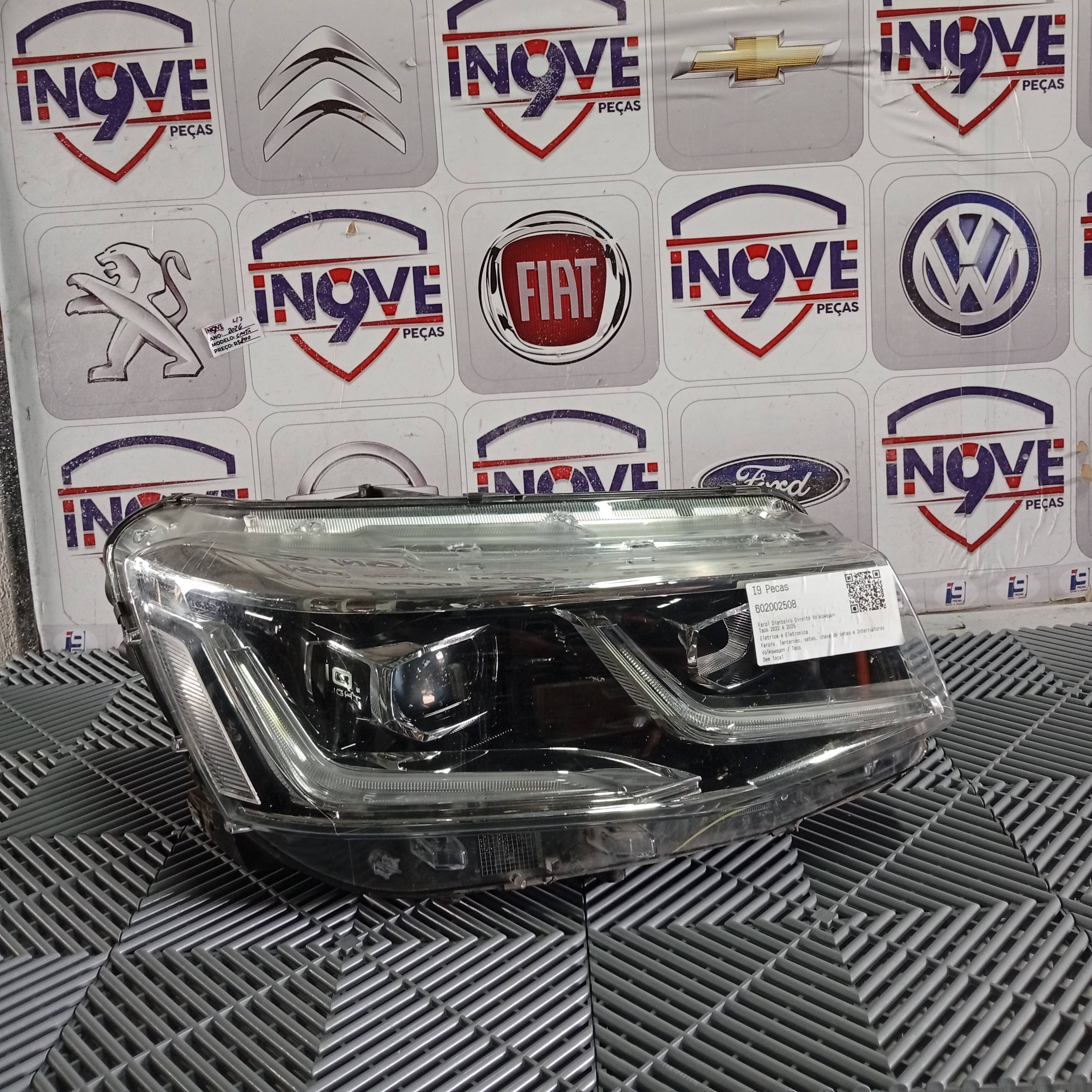 Farol Dianteiro Direito Volkswagen Taos 2022 A 2025