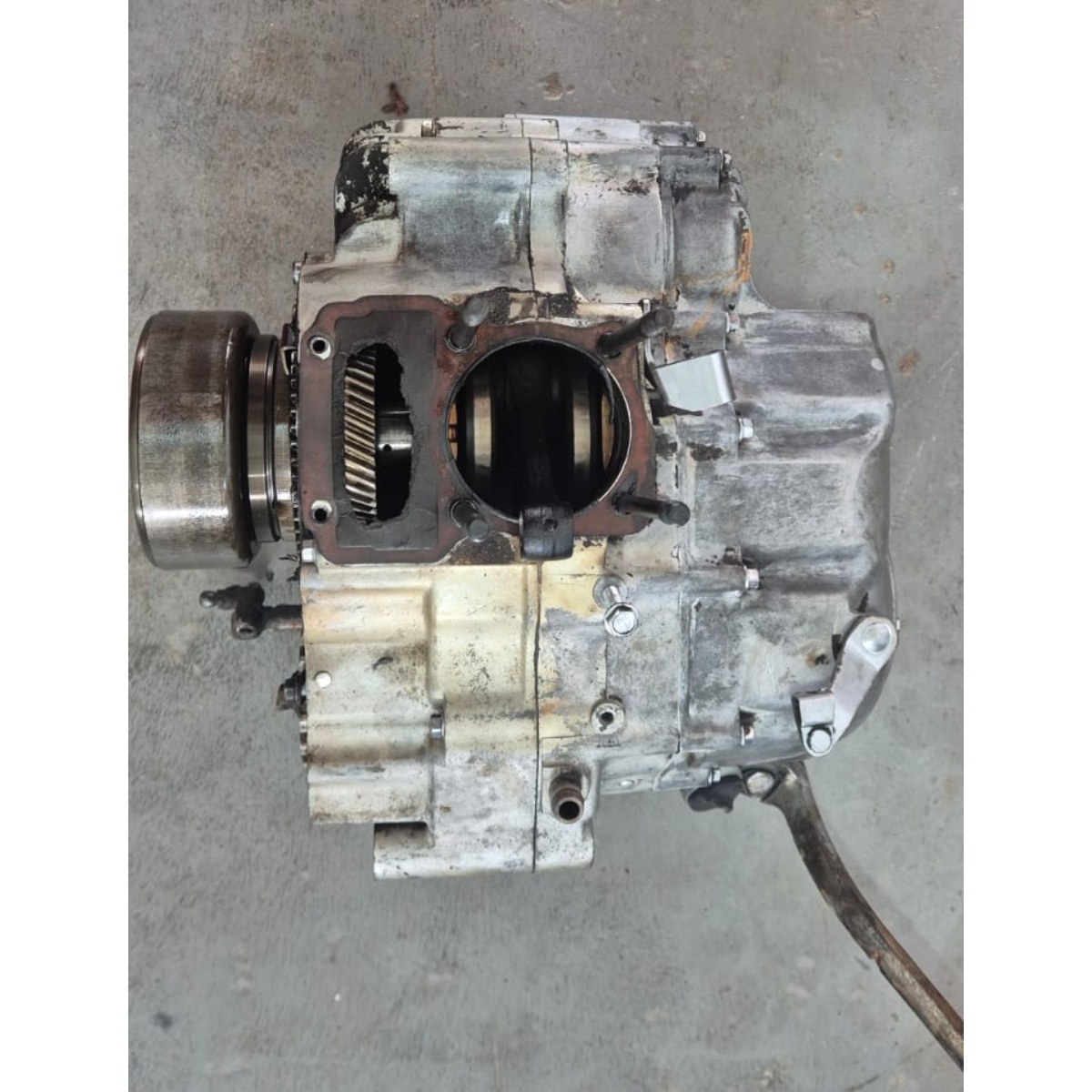MOTOR PARCIAL PARTE DE BAIXO DAFRA KANSAS 150 - Imagem 2