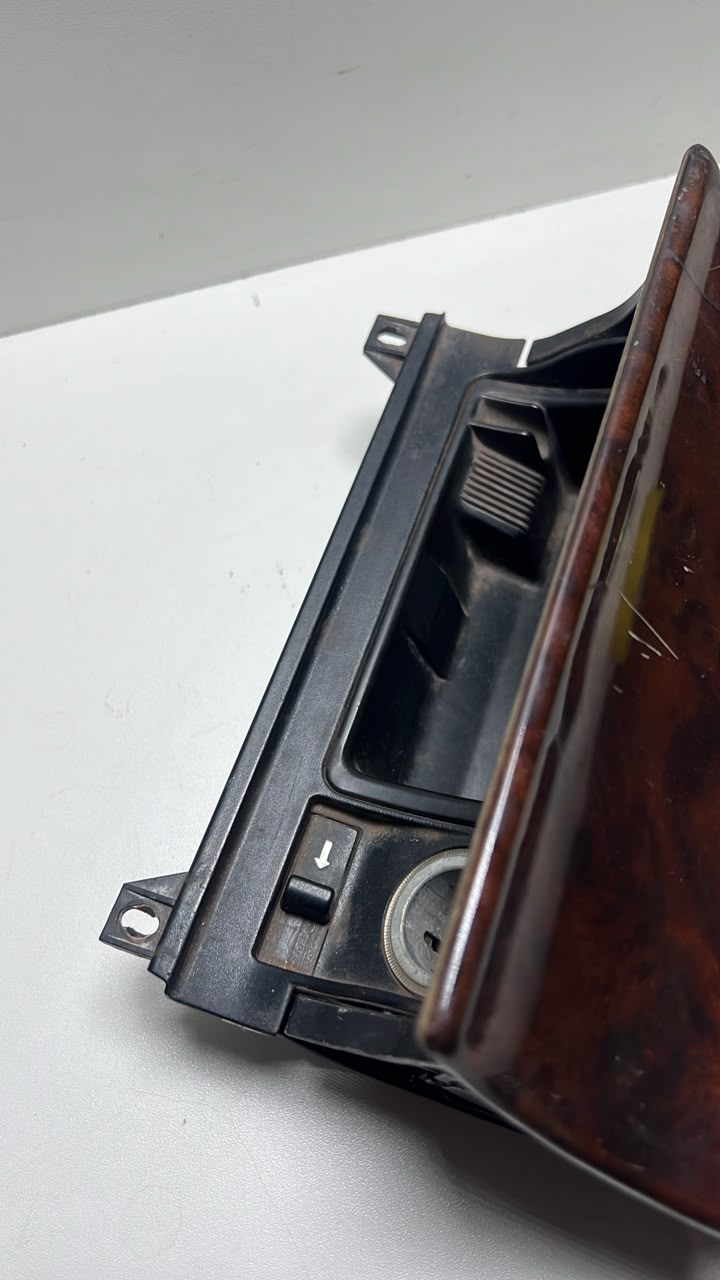 Cinzeiro Console Central Mercedes-Benz E320 1995 e 2003 - Imagem 5