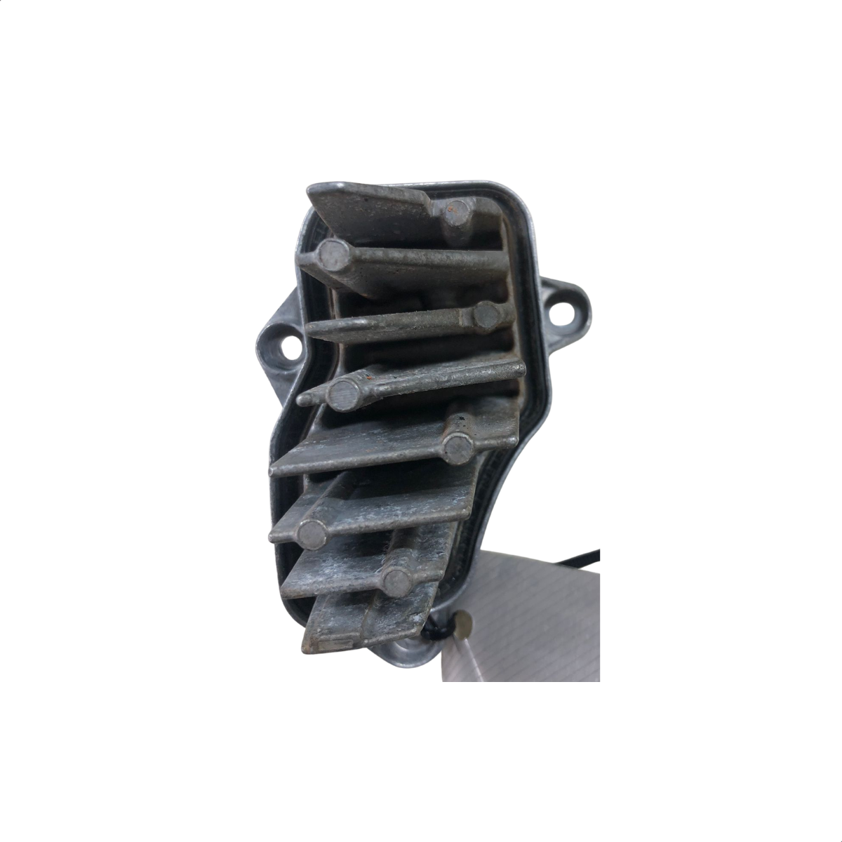 REATOR FAROL LED DIREITO JAGUAR SERIE XE  US. - Imagem 4