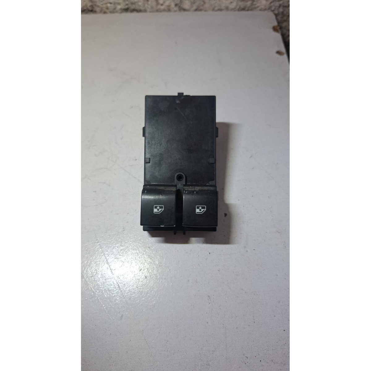 Botão Vidro Elétrico Duplo Le Gm Onix Prisma Cobalt S10 - Imagem 2