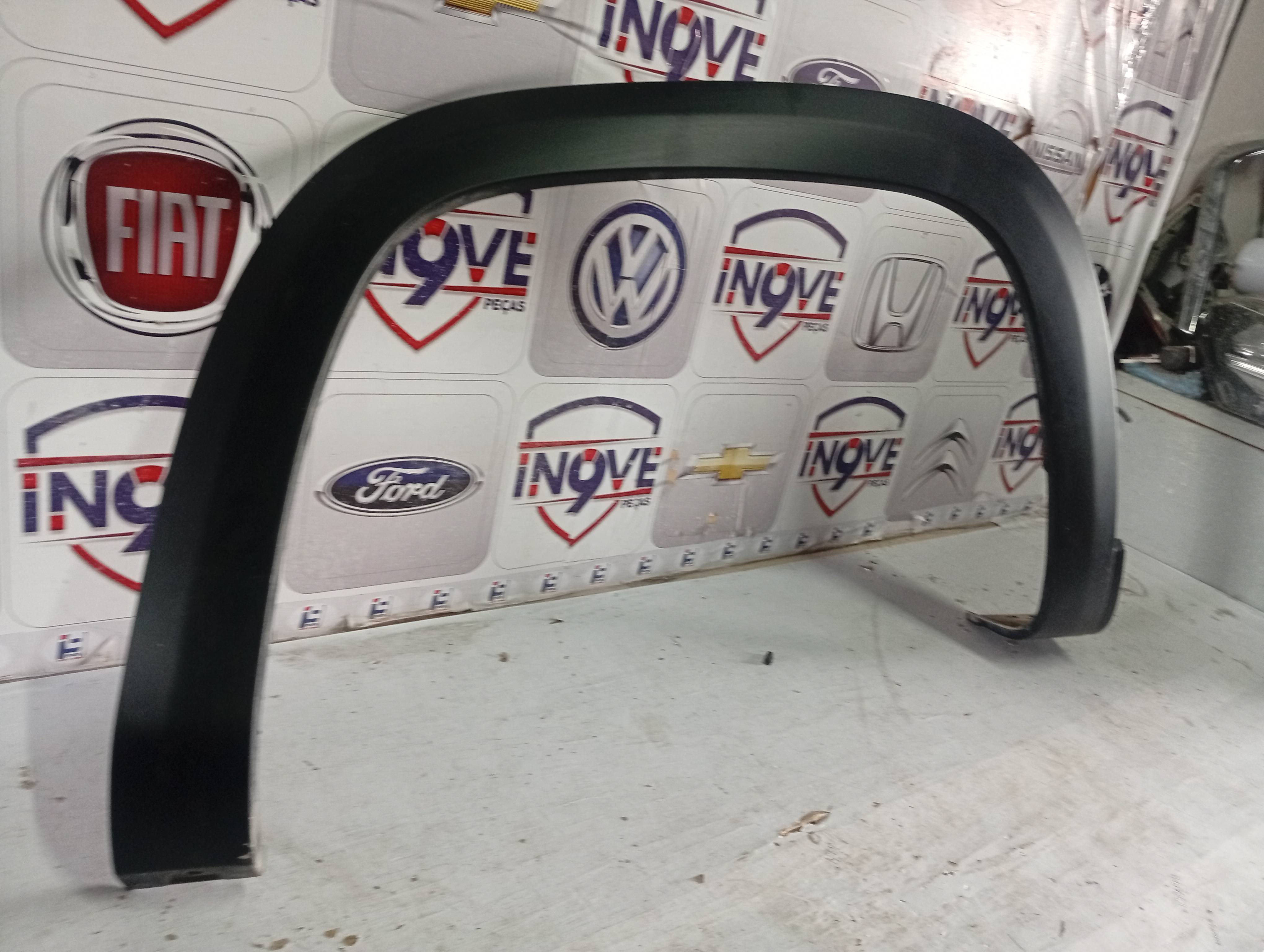 Aplique Dianteiro Esquerdo Ram Rampage 2023 2024 2025 - Imagem 2