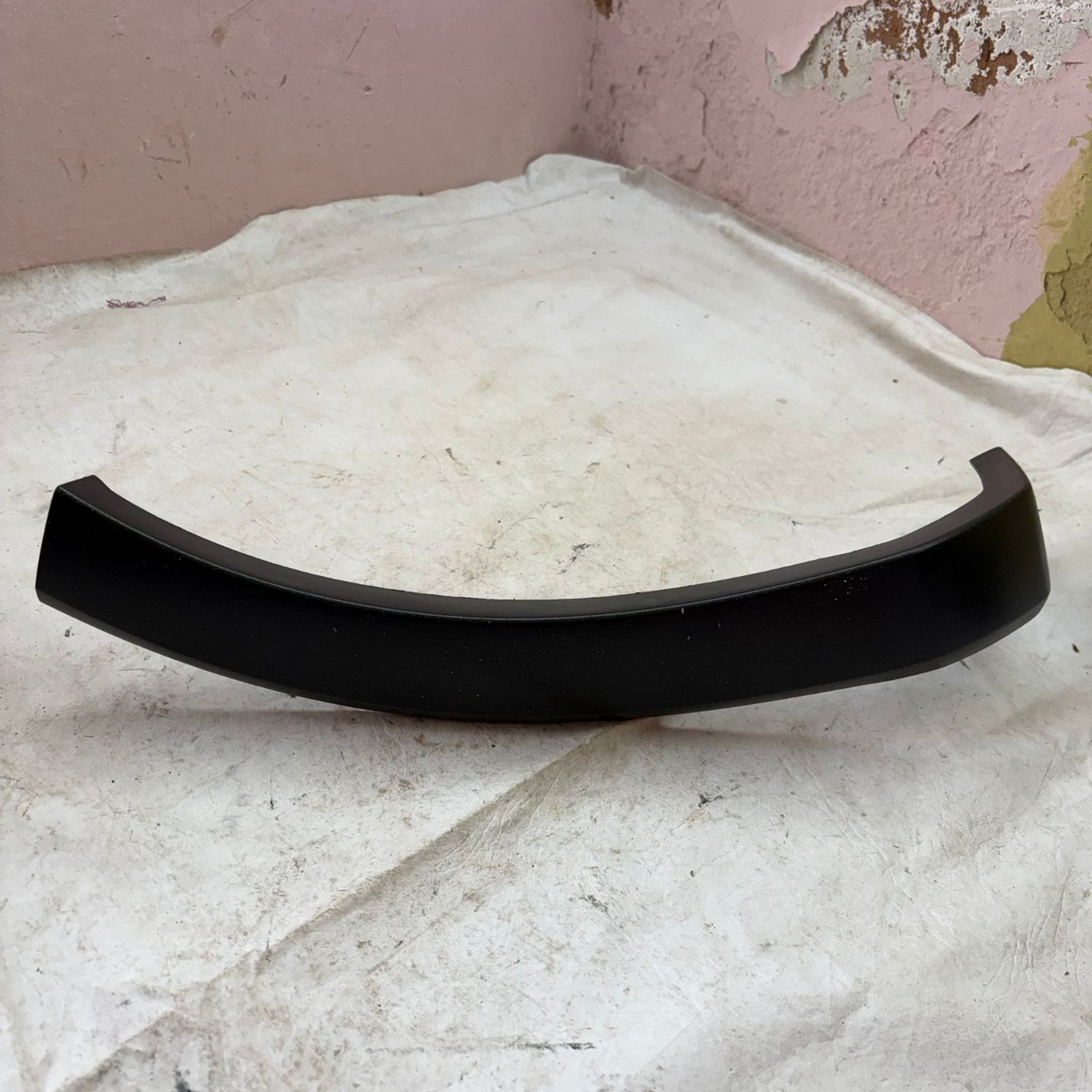 Moldura De Para-choque Esquerdo Crossfox 2011/2014 Preto