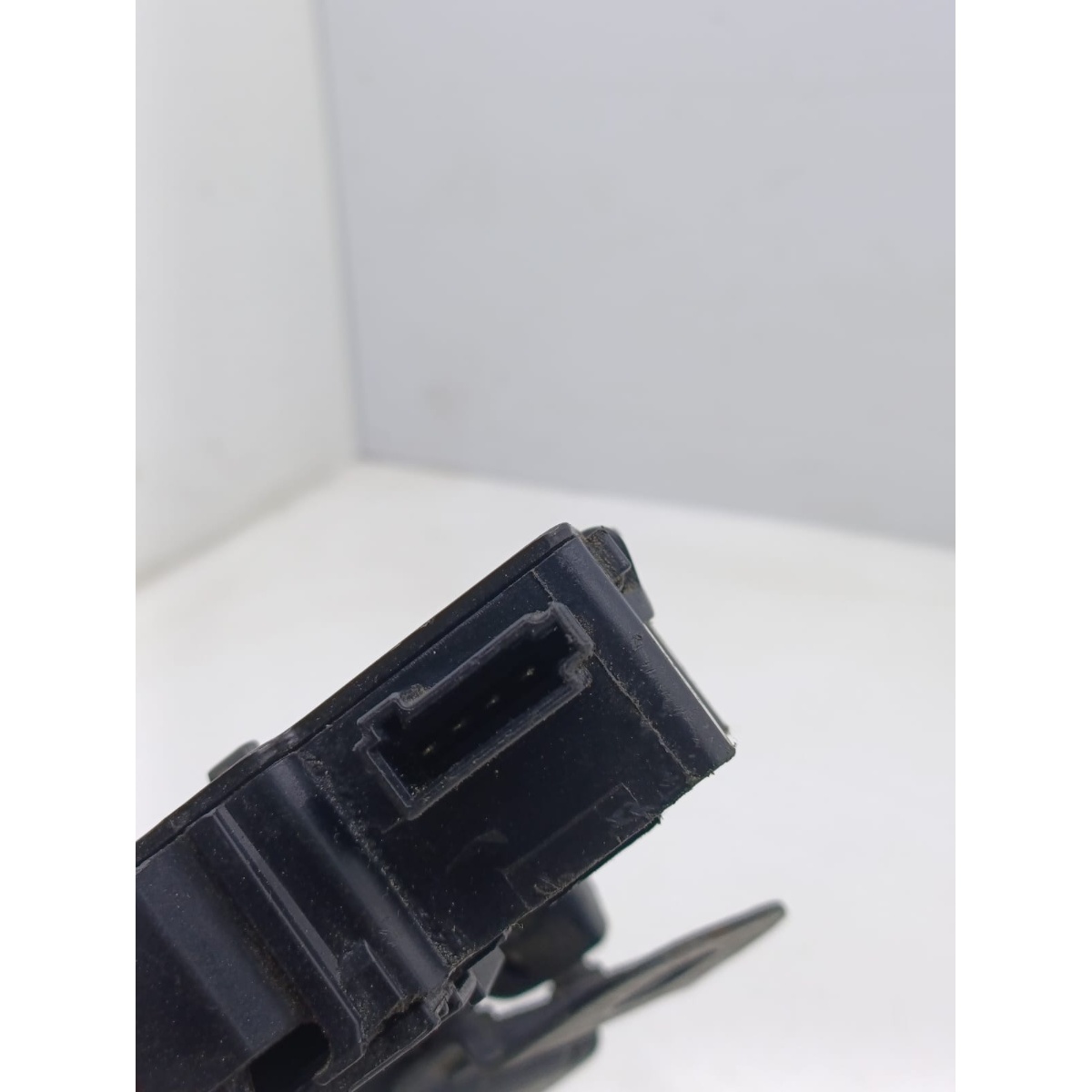 Fechadura Tampa Porta-Malas Cruze, Cobalt, Prisma - Imagem 3