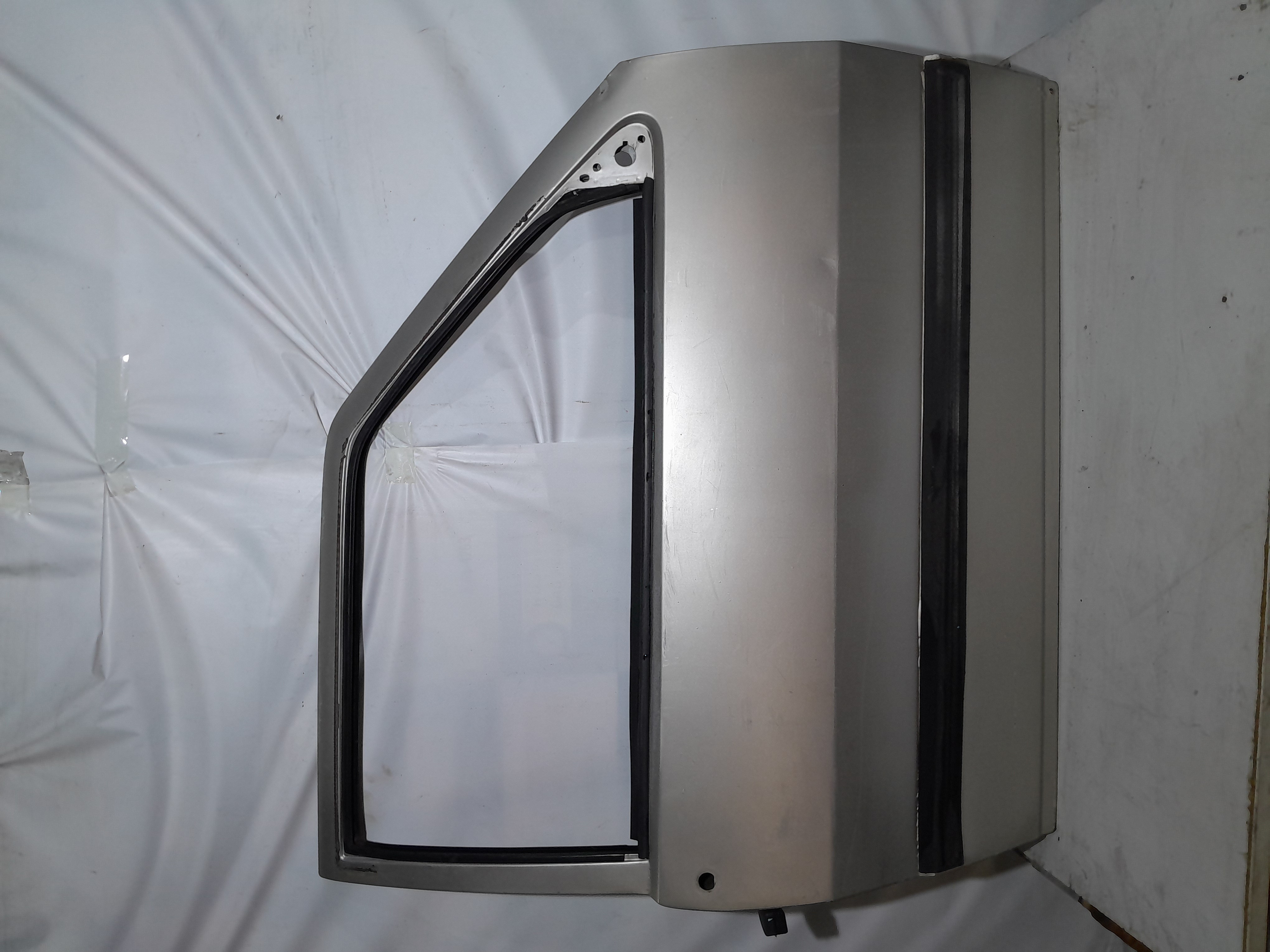 PORTA DIANTEIRA LD  UNO 1984/2002 2 PORTAS (PRATA)