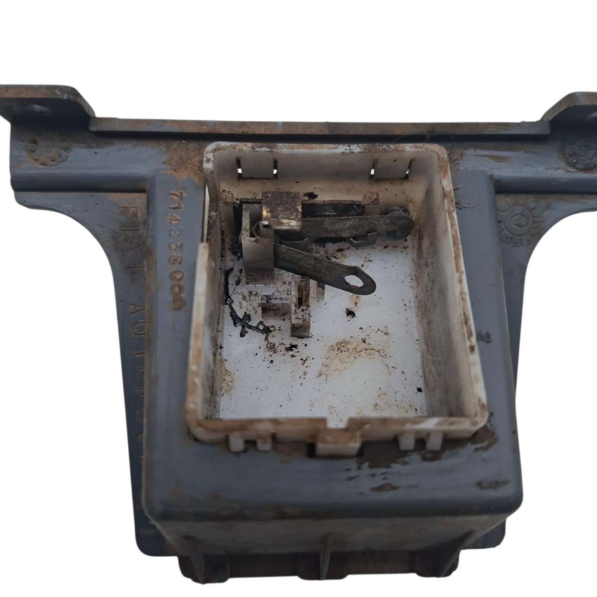 Moldura Luz Porta Luvas Fiat Siena 2012 2013 2014 2015 2017 - Imagem 4