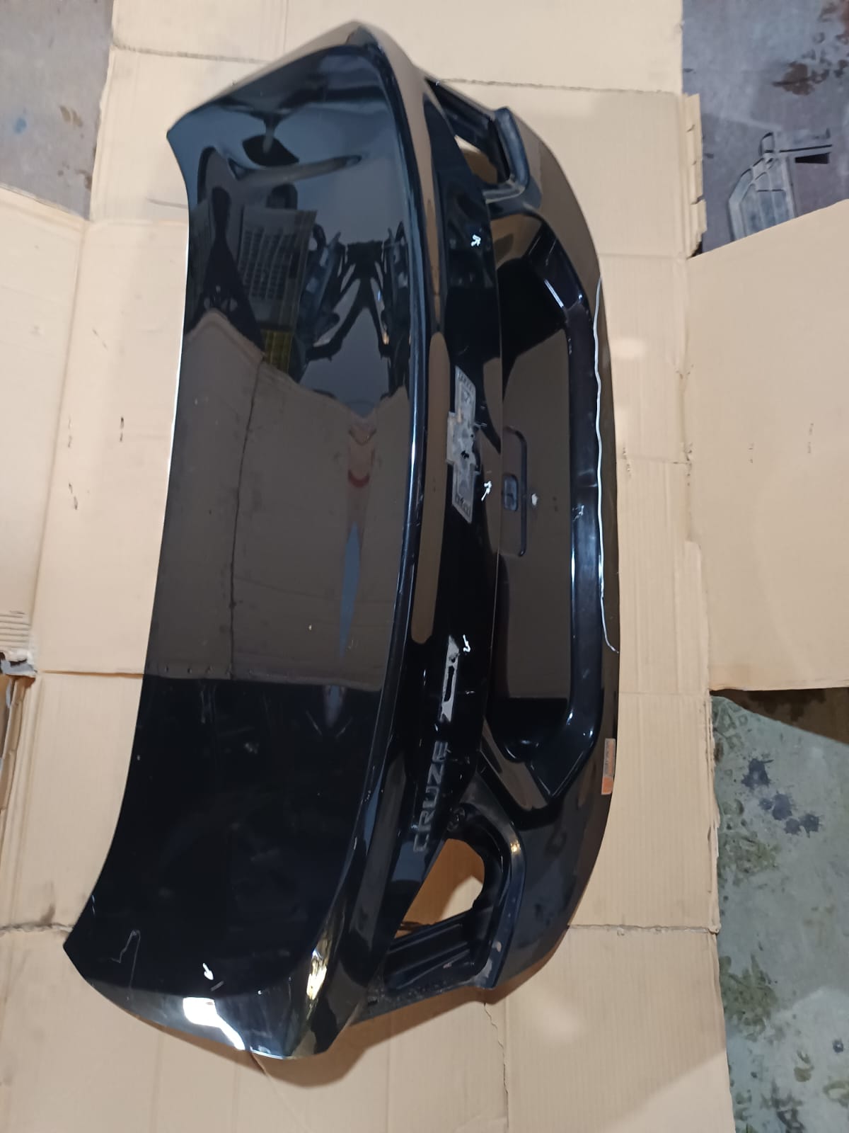 Tampa Traseira Chevrolet Cruze 2019 Preto
