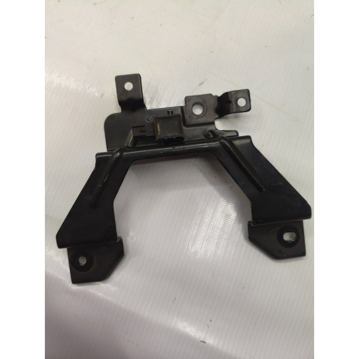 Suporte Da Fechadura Do Capô Ford Ecosport 2013 A 2021 - Imagem 3