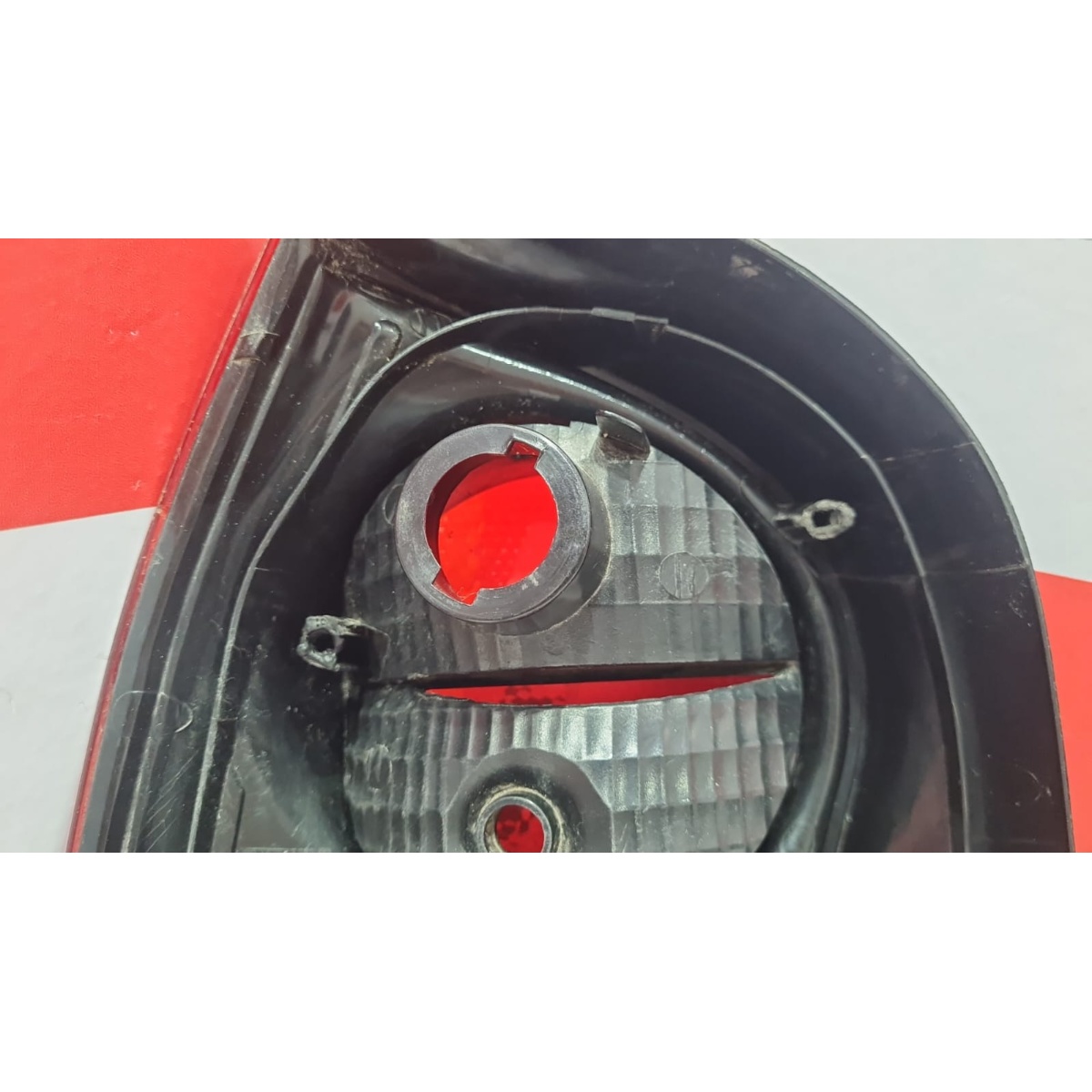 Lanterna Direita VW Gol G4 2004 a 2014 - Imagem 3