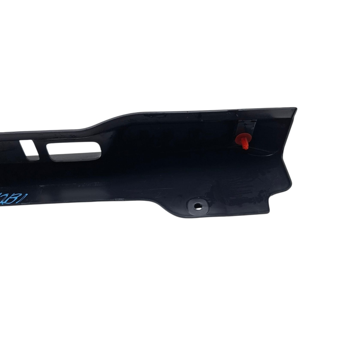 Soleira Inferior Porta Malas Fiat Mobi 2020 Preto - Imagem 5