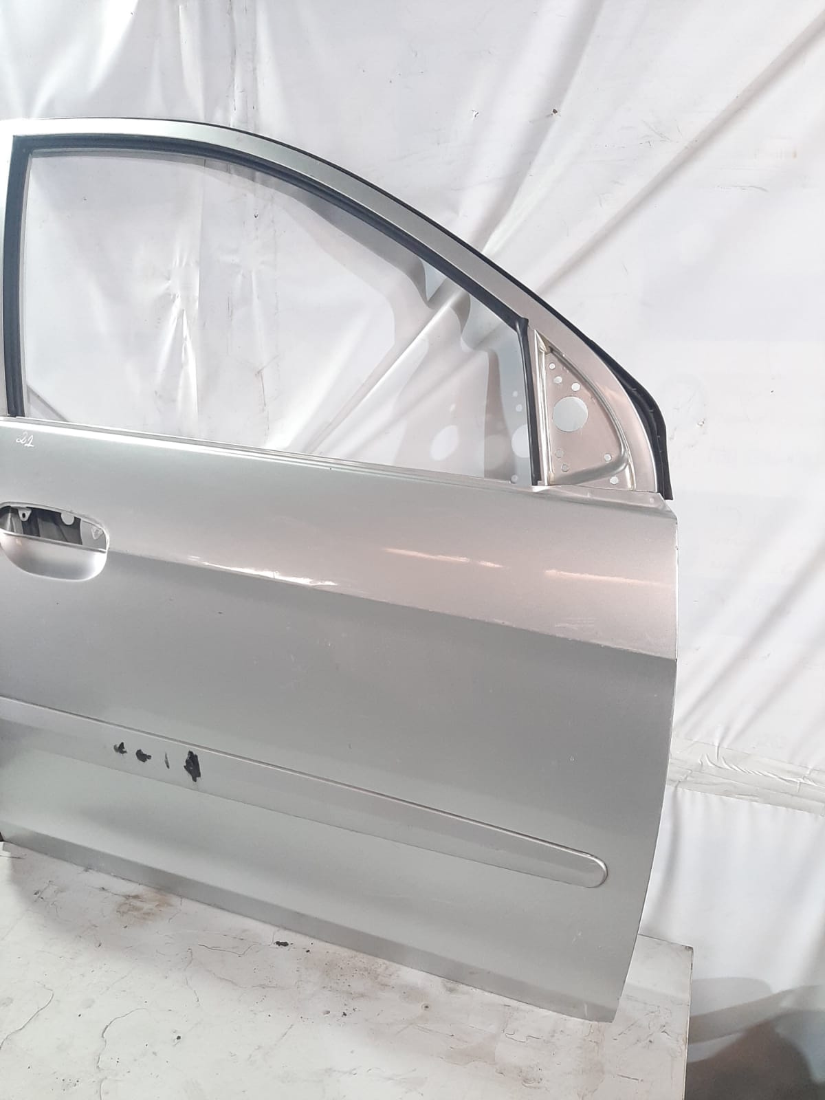 PORTA DIANTEIRA  PICANTO LADO DIREITO (PRATA) - Imagem 6