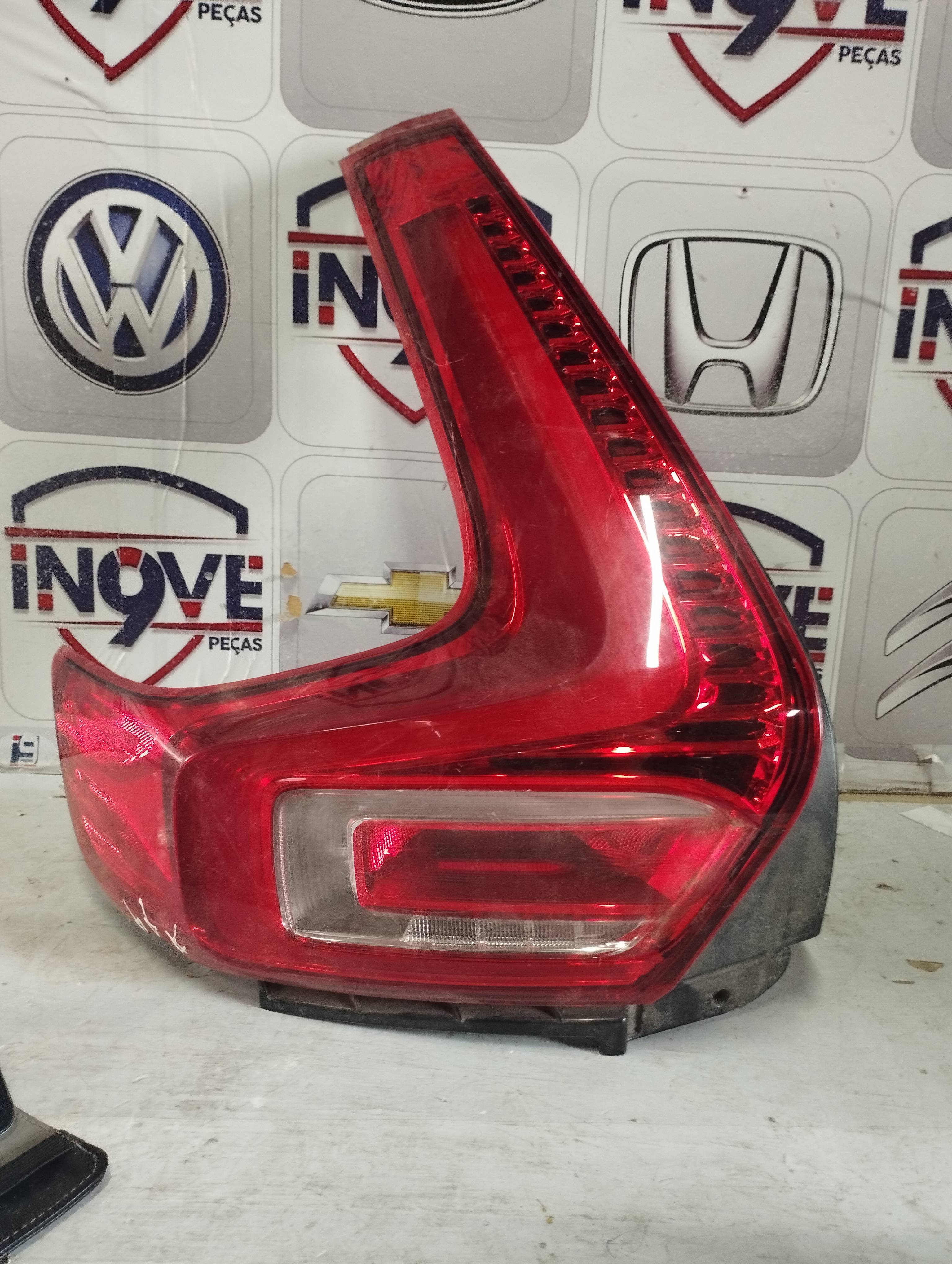Farol Traseiro Volvo Xc40 2023/2019 Lado Esquerdo