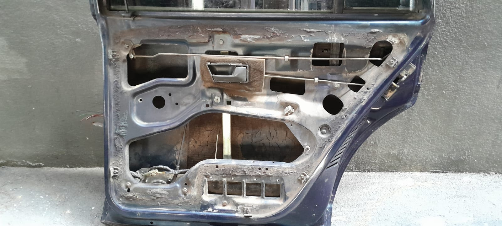 Porta traseira Volkswagen Santana 1992 A 1996 LD - Imagem 4