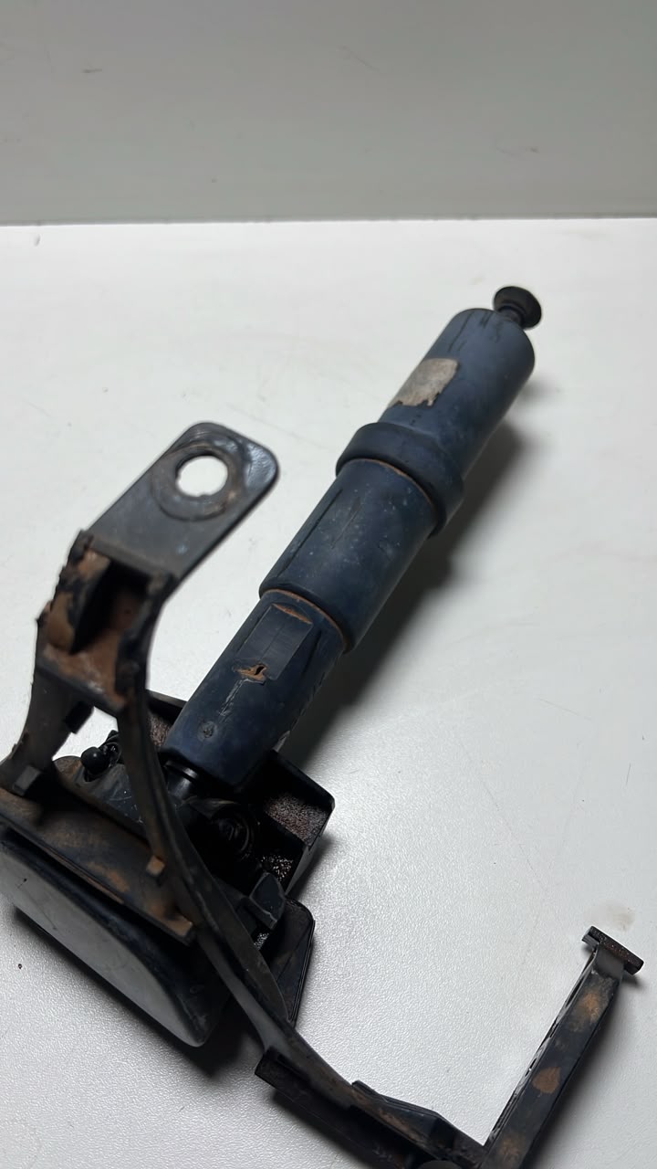 Mecanismo lavador Farol Mercedes-Benz L.D Classe E 98/2002 - Imagem 5