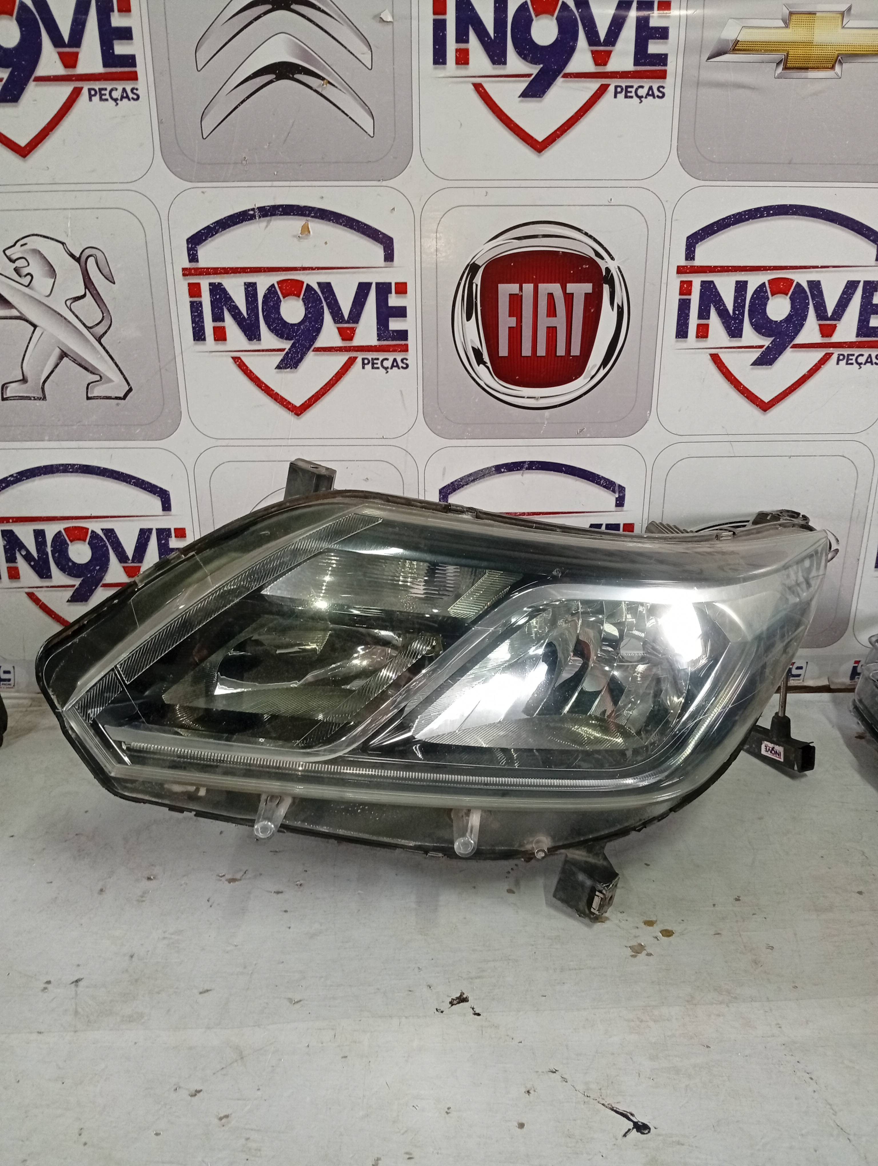 Farol Dianteiro Esquerdo S10 2017/2022