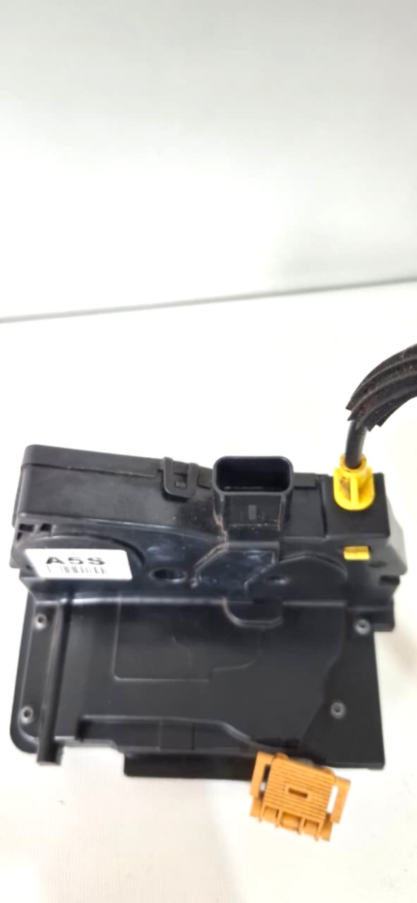 Fechadura Porta Dianteira LD Gm Onix Prisma - Imagem 3