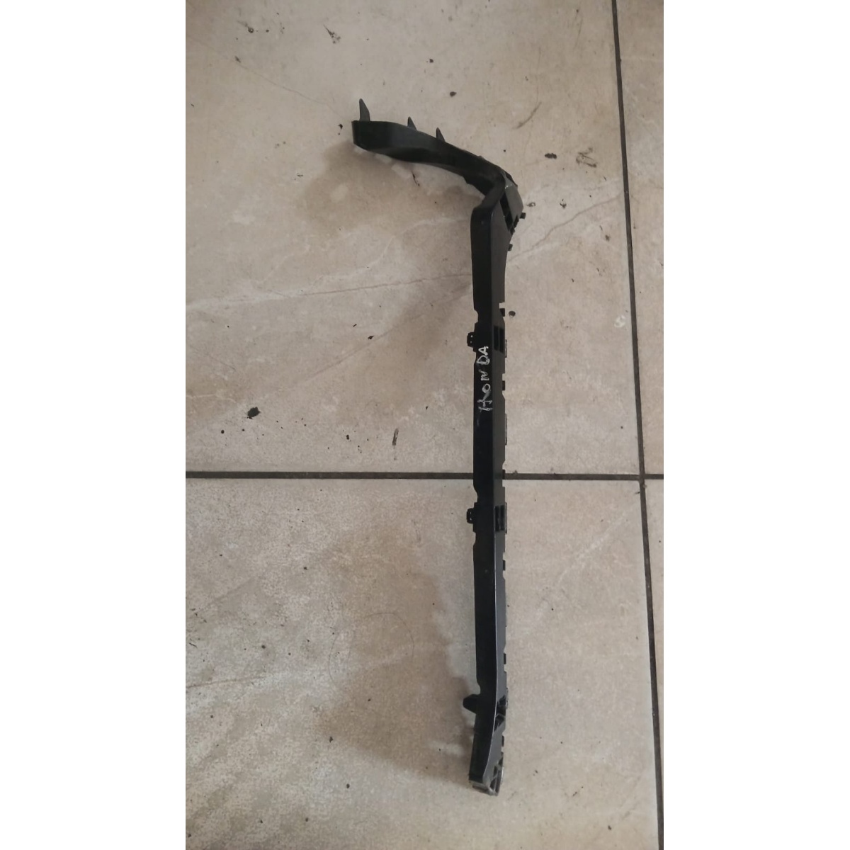 Guia Parachoque Traseiro Esquerdo Honda Civic G9 2012/2015