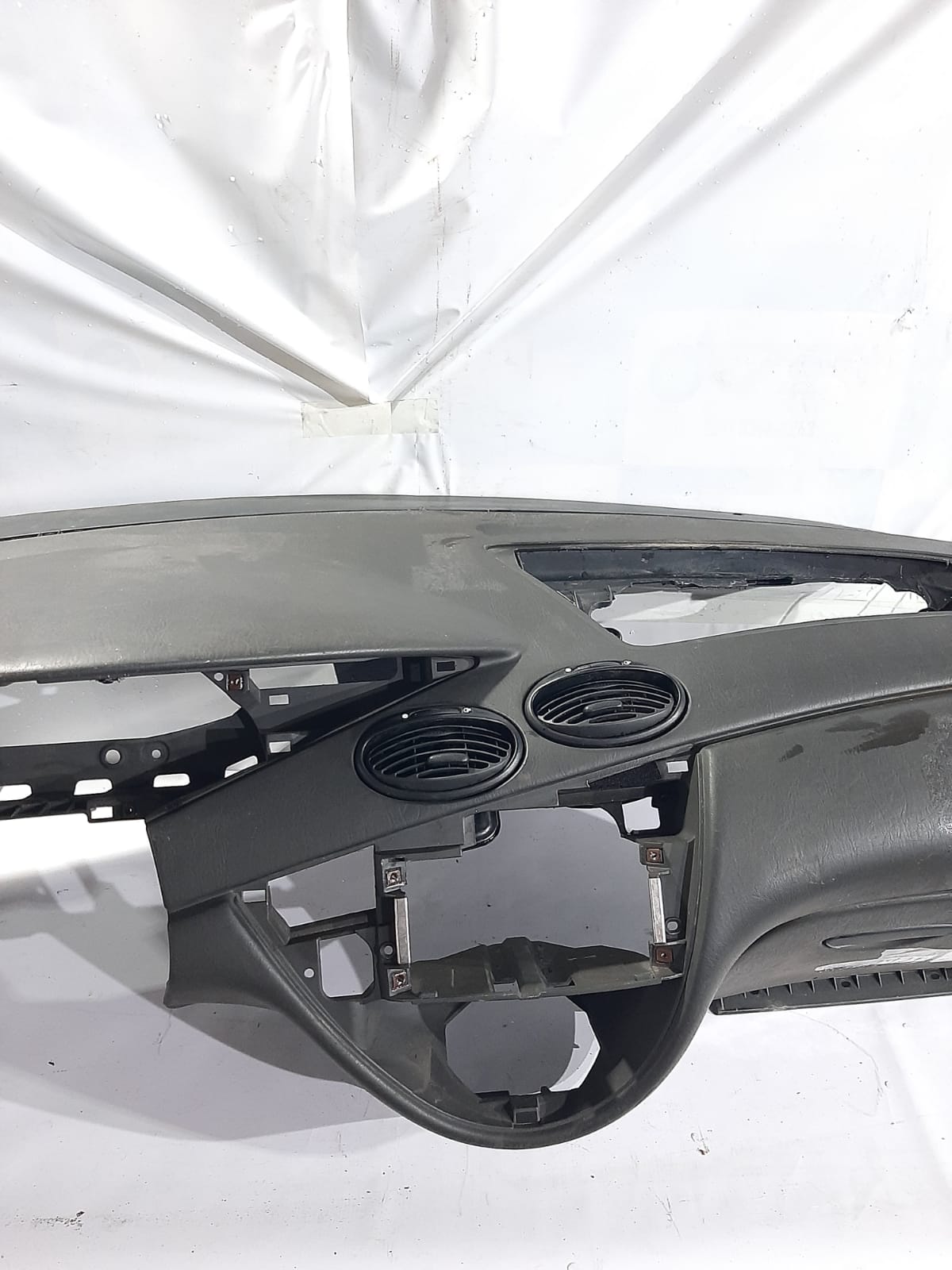 PAINEL TABELIER FORD FOCUS 2001/2008 COM AIR BAG COD:(98AB18 - Imagem 2
