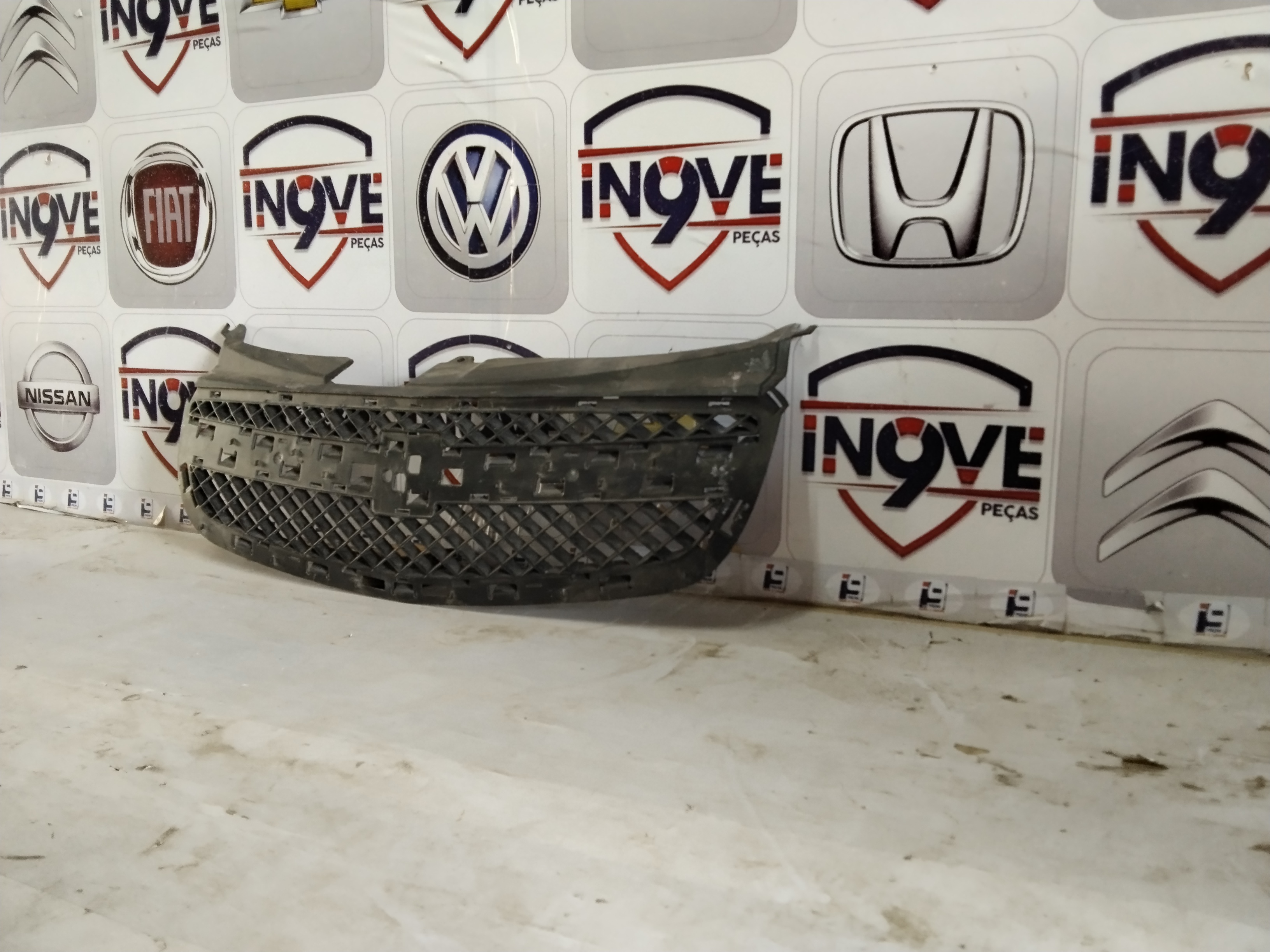 Grade radiador GM celta prisma - Imagem 1