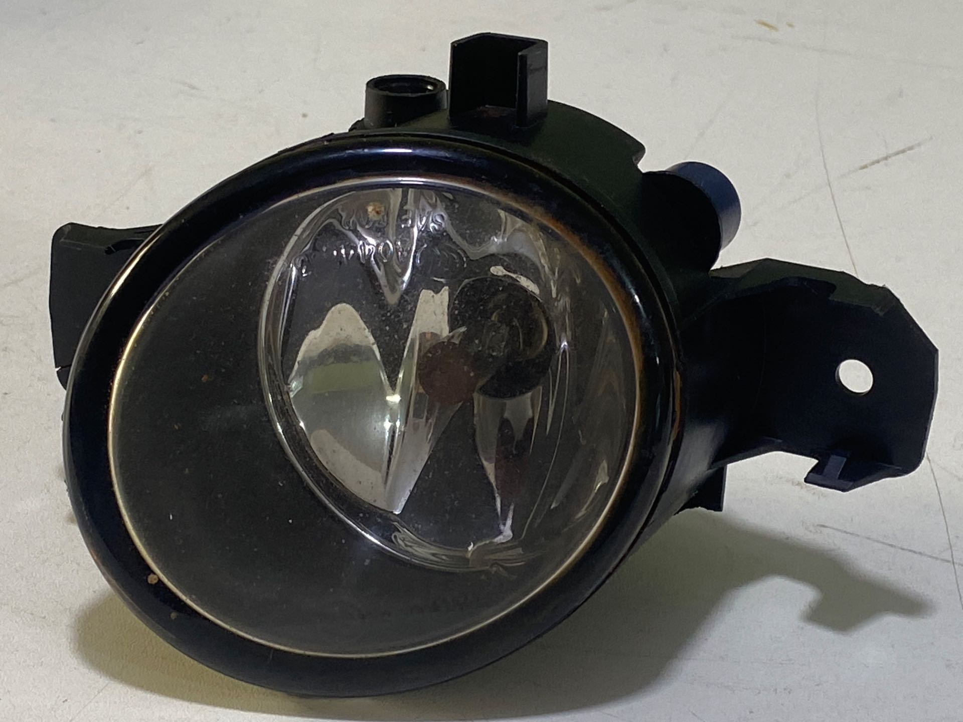 Farol De Milha Dianteiro Direito Nissan Versa 2013 Valeo - Imagem 4