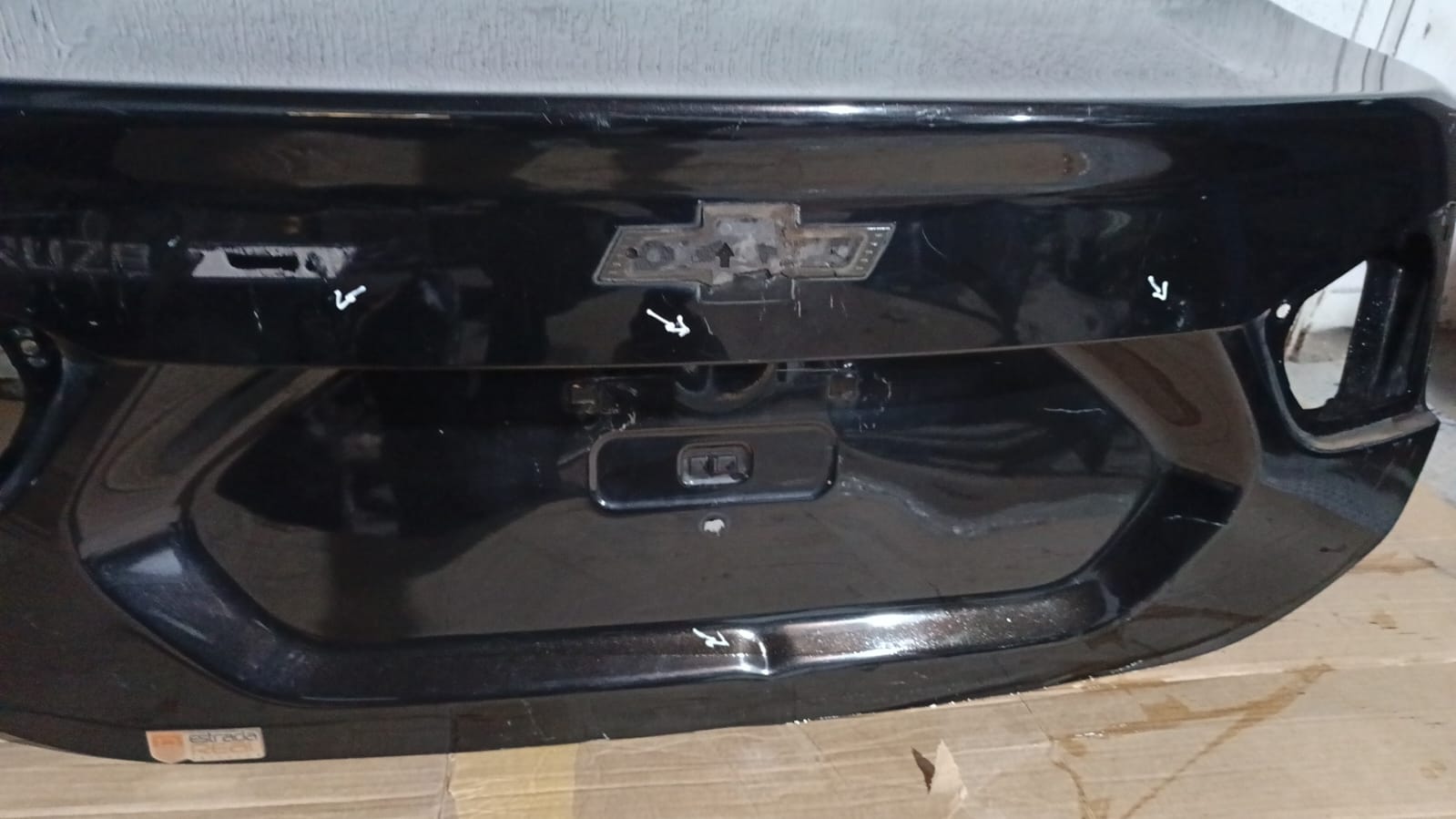 Tampa Traseira Chevrolet Cruze 2018 - Imagem 4