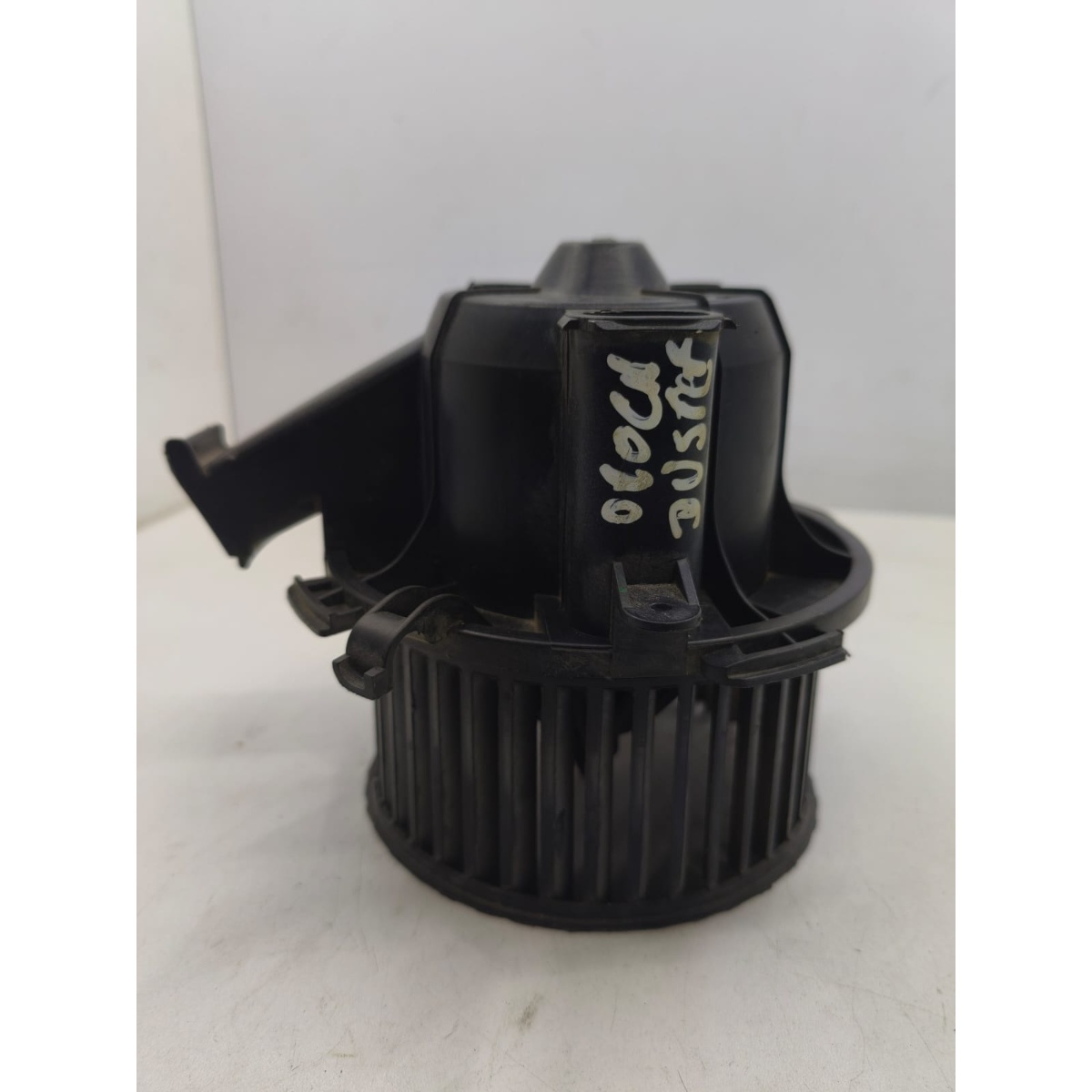 Motor Ventilação Interna Ar Cond Oroch Y7204001 6001552011
